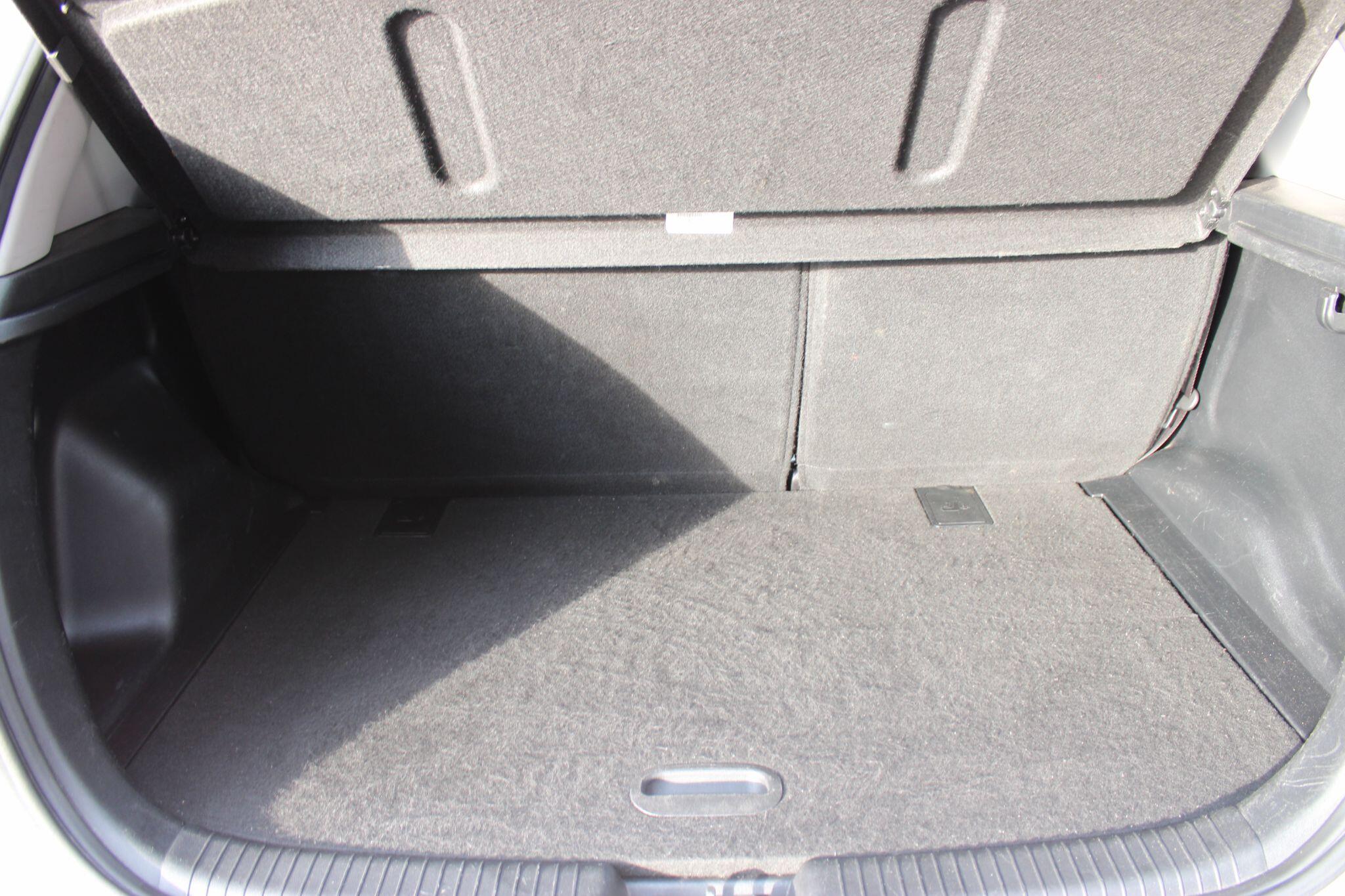 Kia Venga view 6