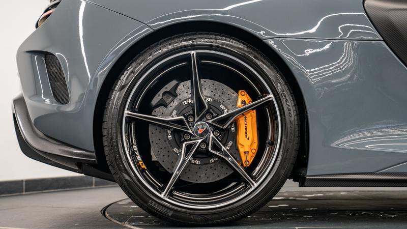 Mclaren 675LT view 17