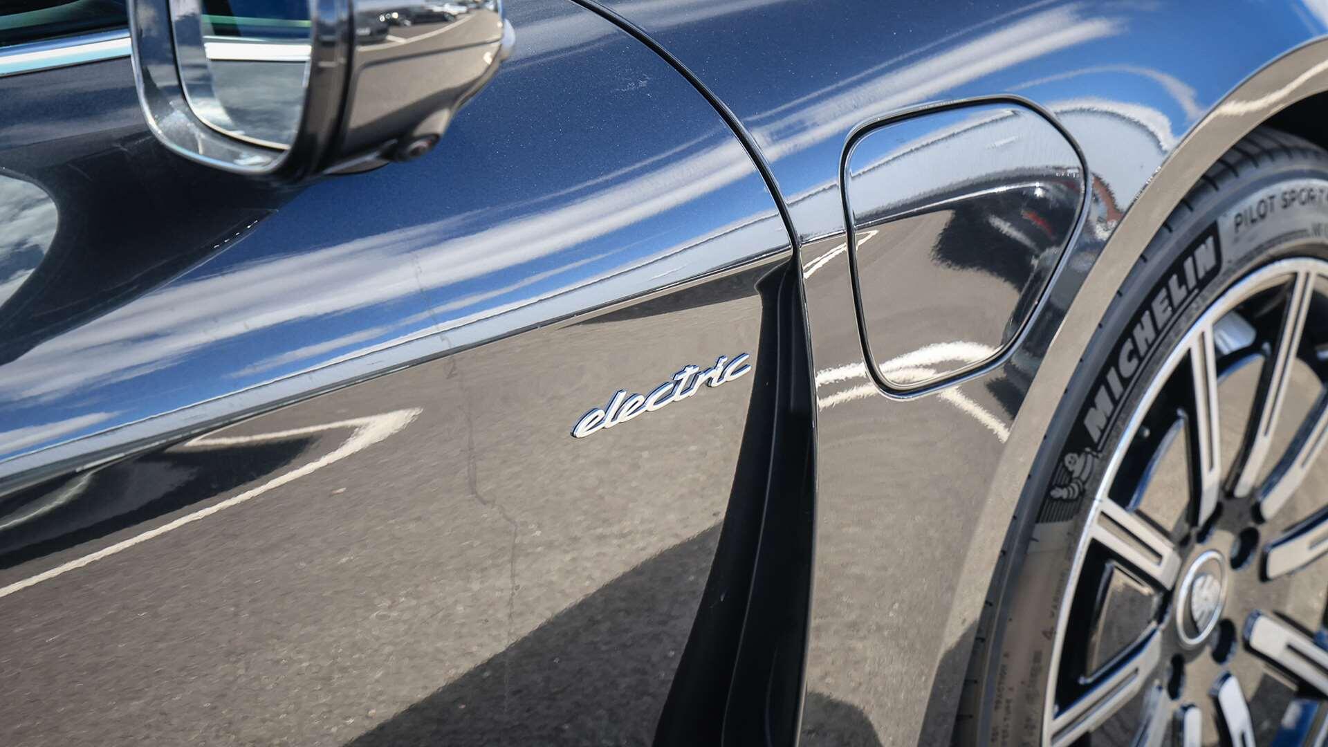 Porsche Taycan view 28