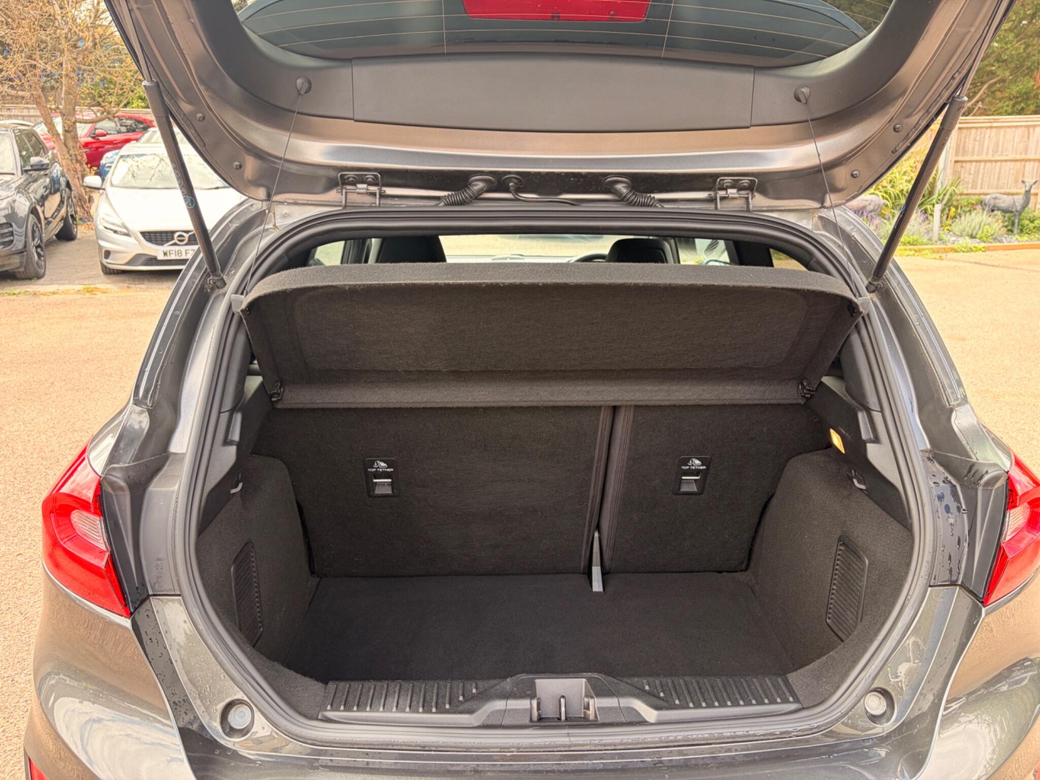 Ford Fiesta view 20