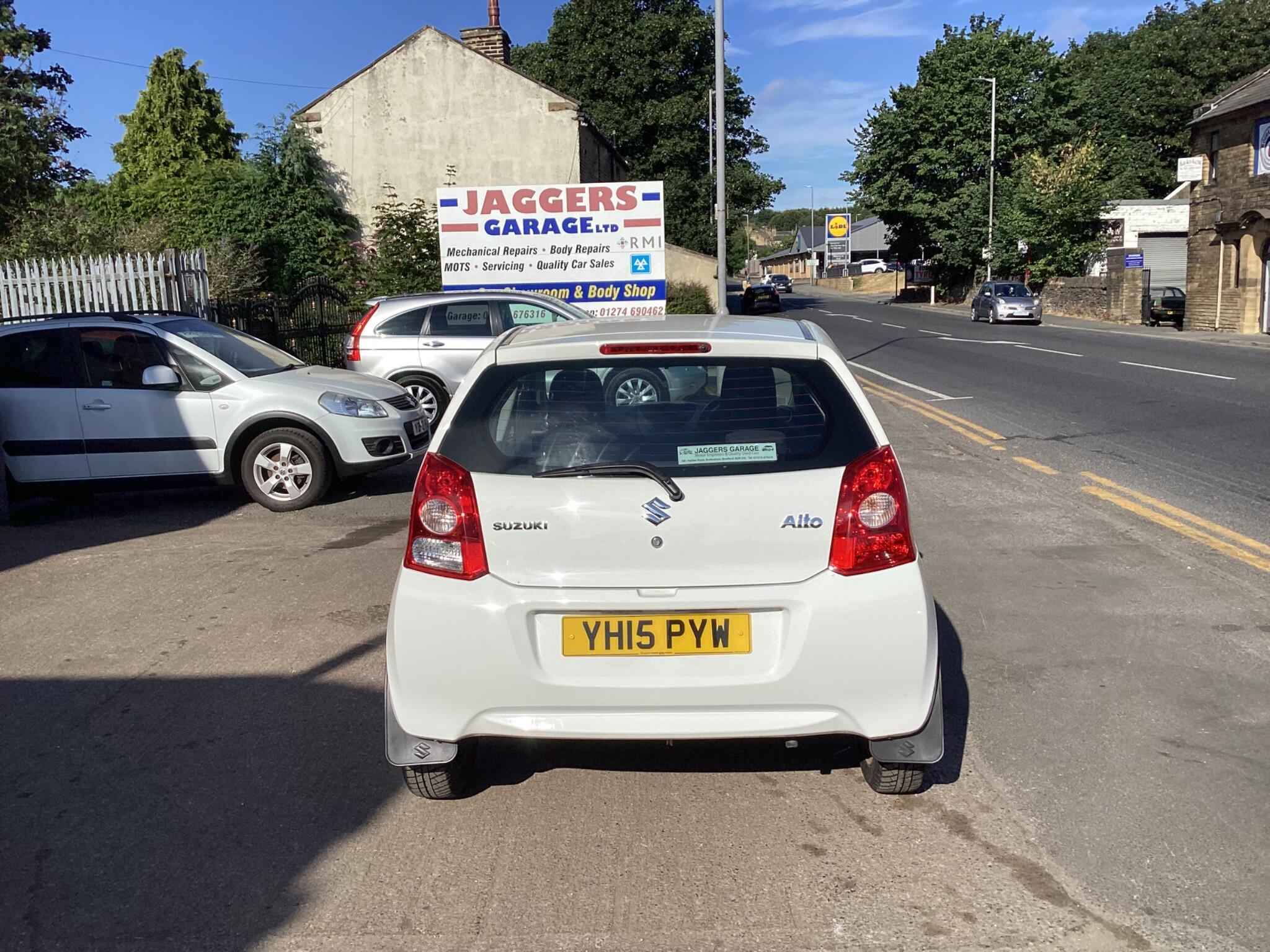 Suzuki Alto view 11