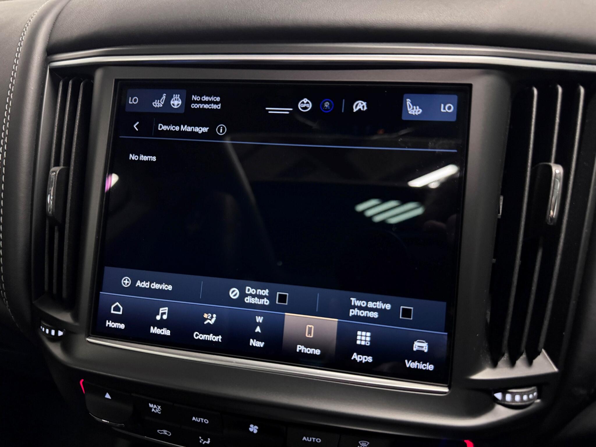 Maserati Levante view 50