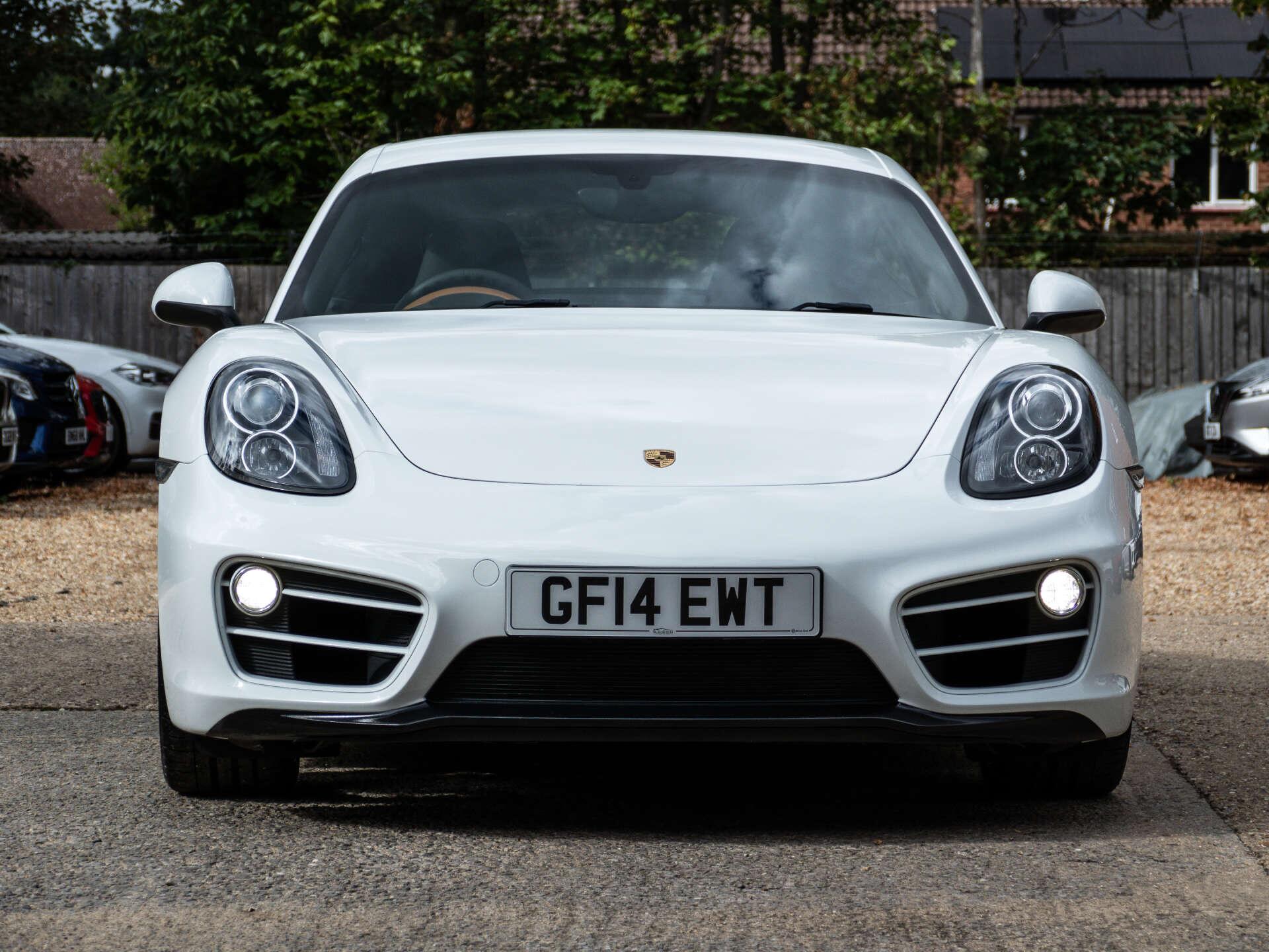 Porsche Cayman view 9