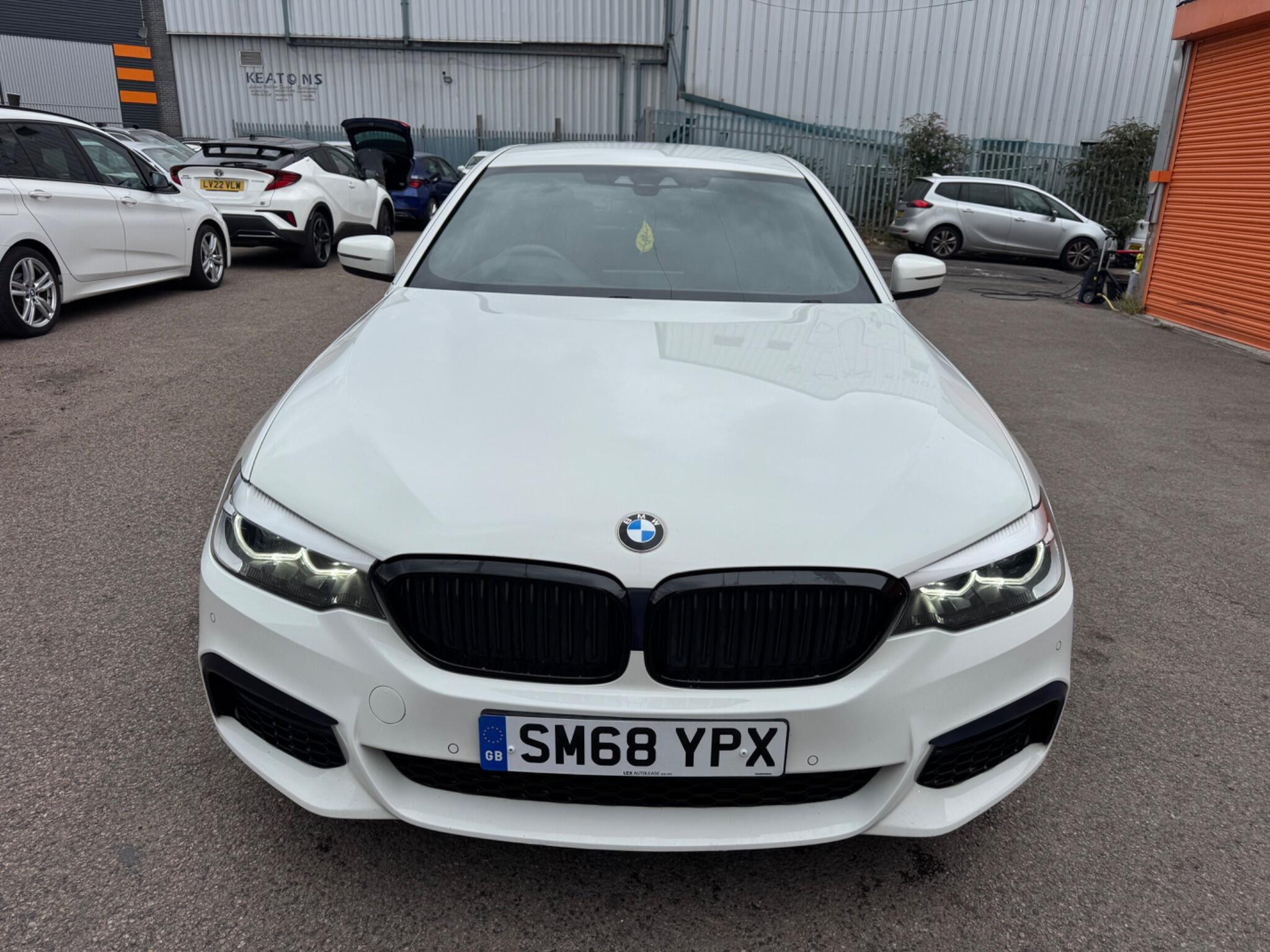 BMW 5 Series view 5