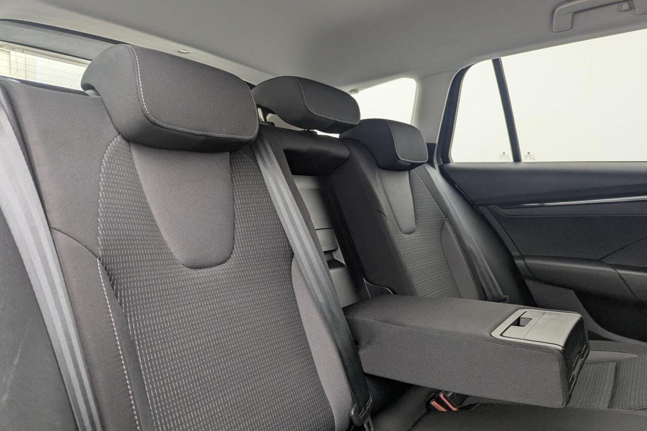 Skoda Octavia view 19