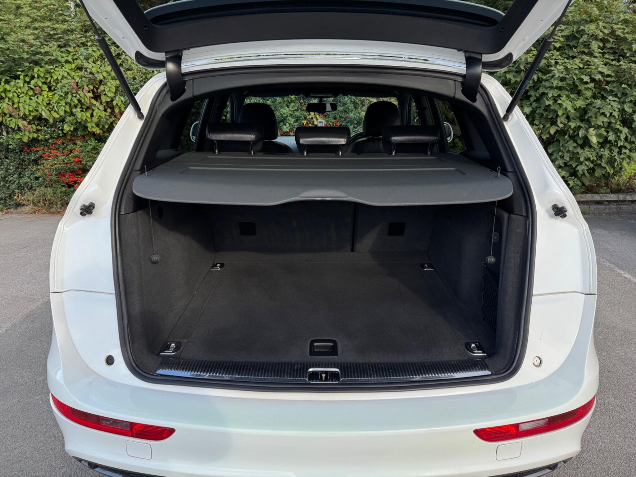 Audi Q5 view 38