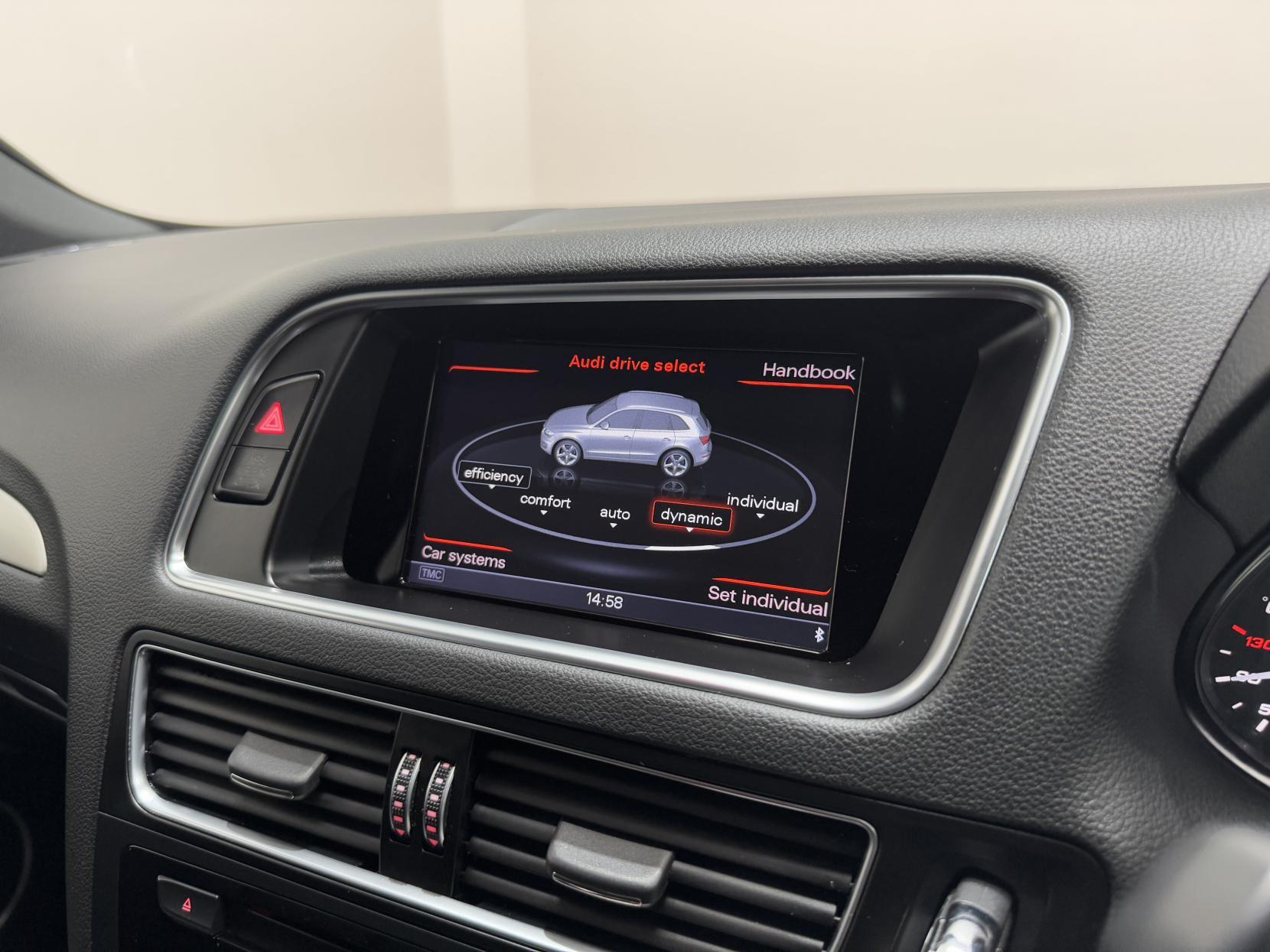 Audi SQ5 view 28