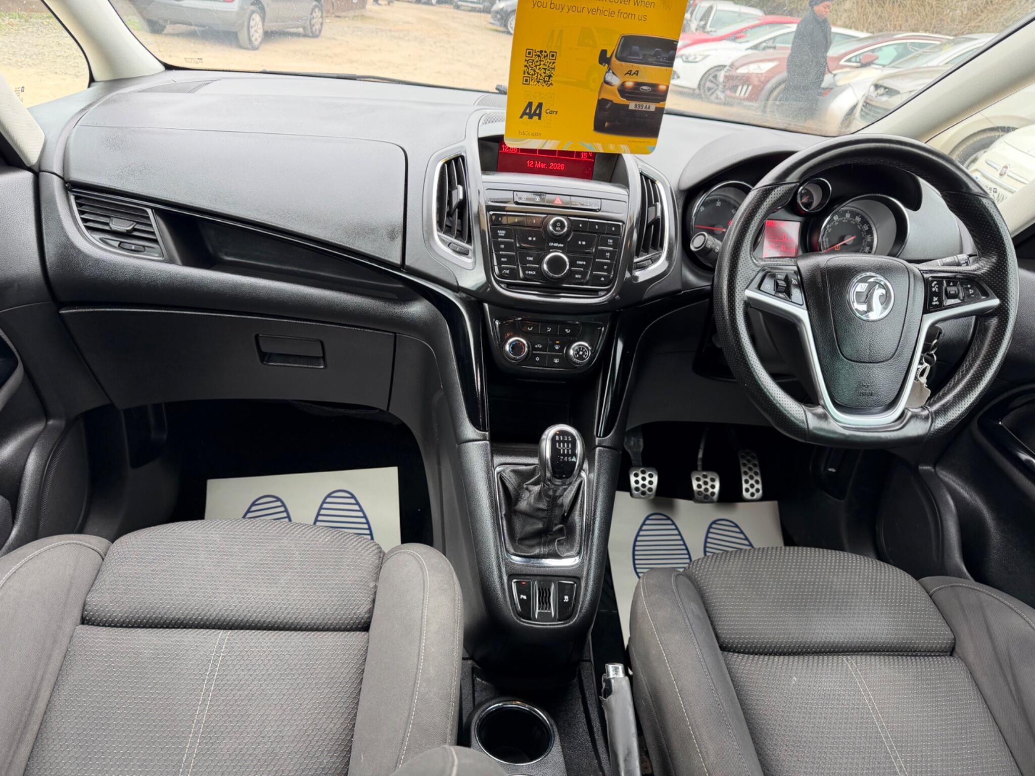 2014 Vauxhall Zafira Tourer 2.0 CDTi SRi Euro 5 5dr image 16