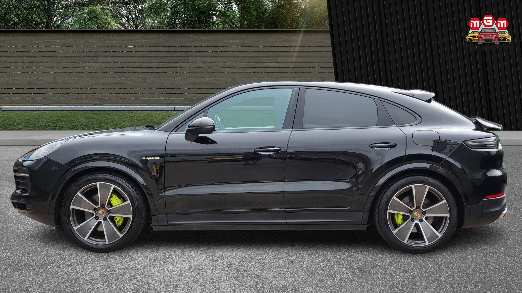 Porsche Cayenne view 6