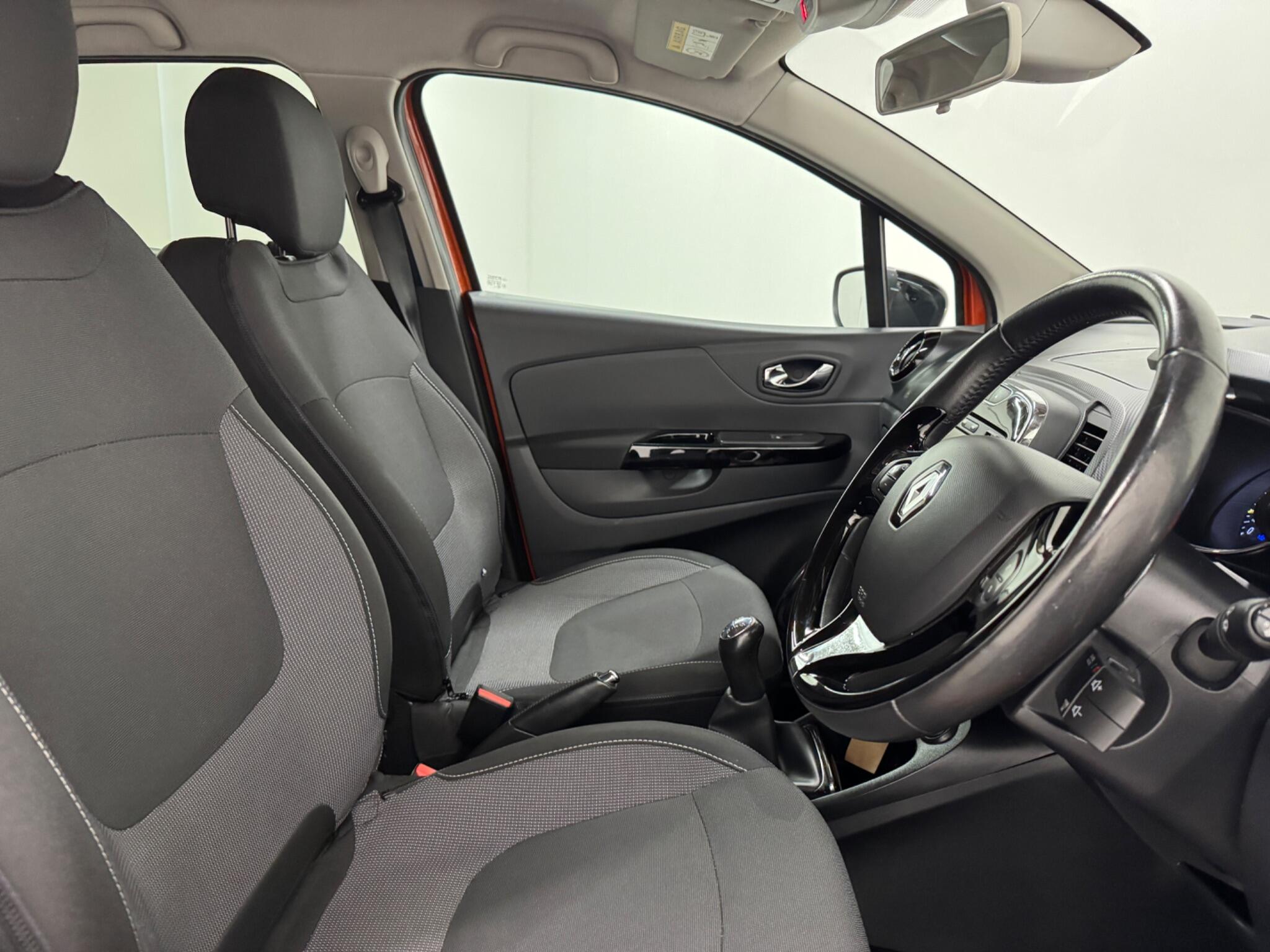 Renault Captur view 10