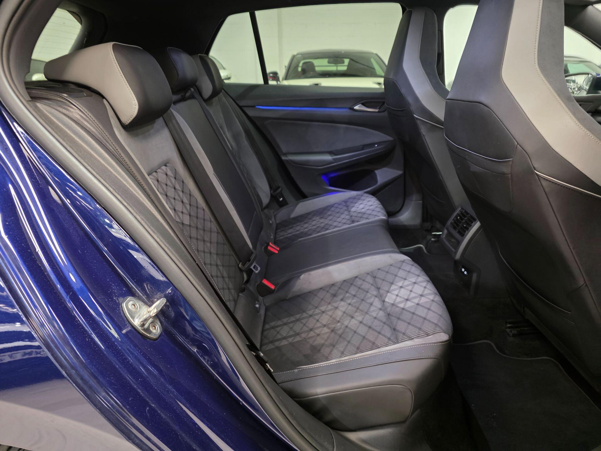 Volkswagen Golf view 21