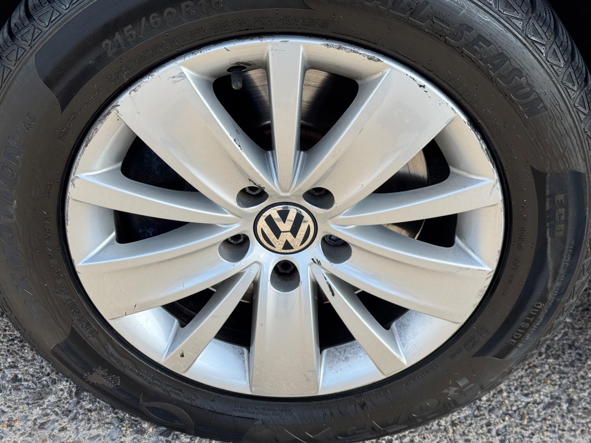 Volkswagen Sharan view 32