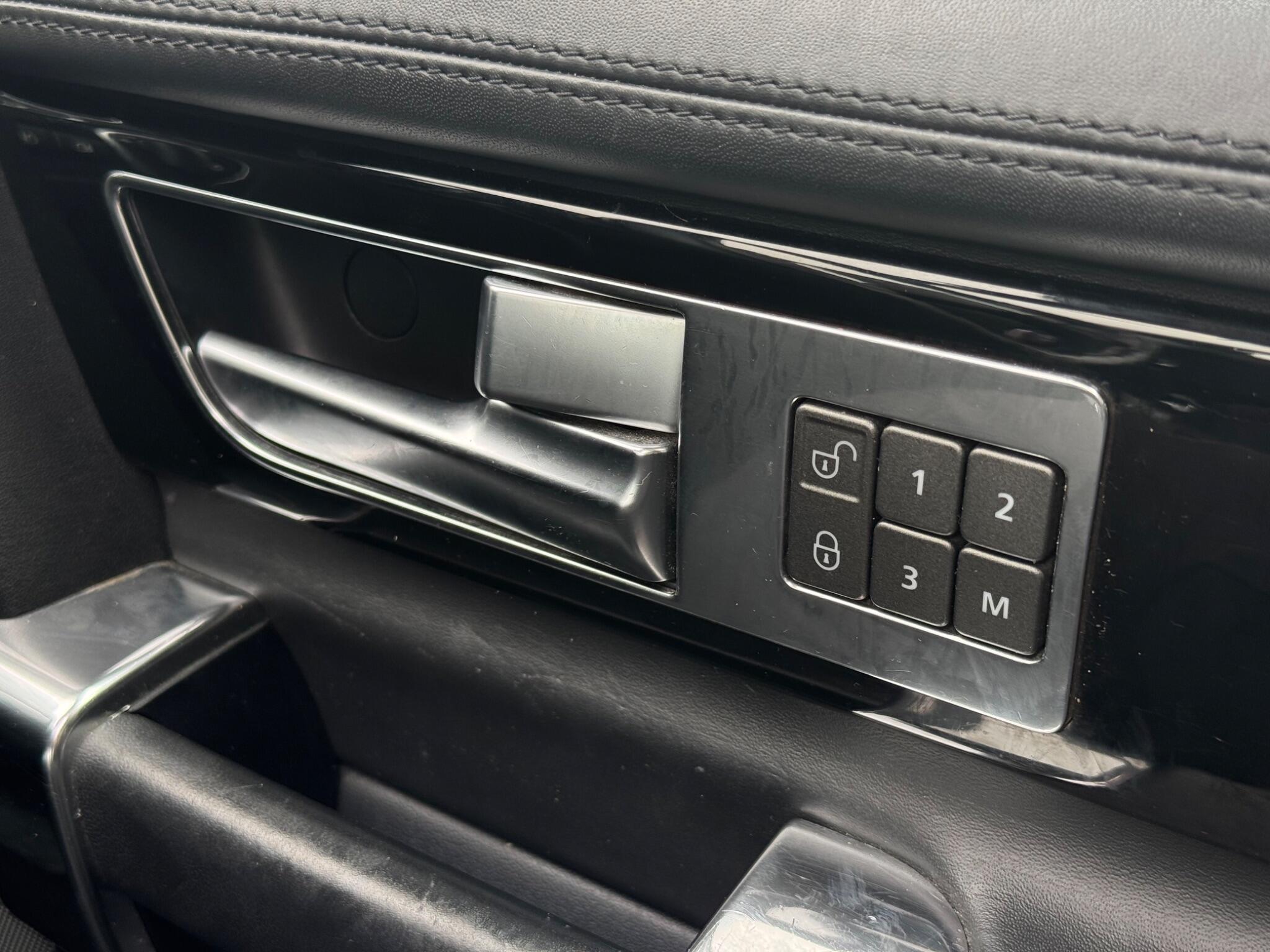 Land Rover Discovery view 54