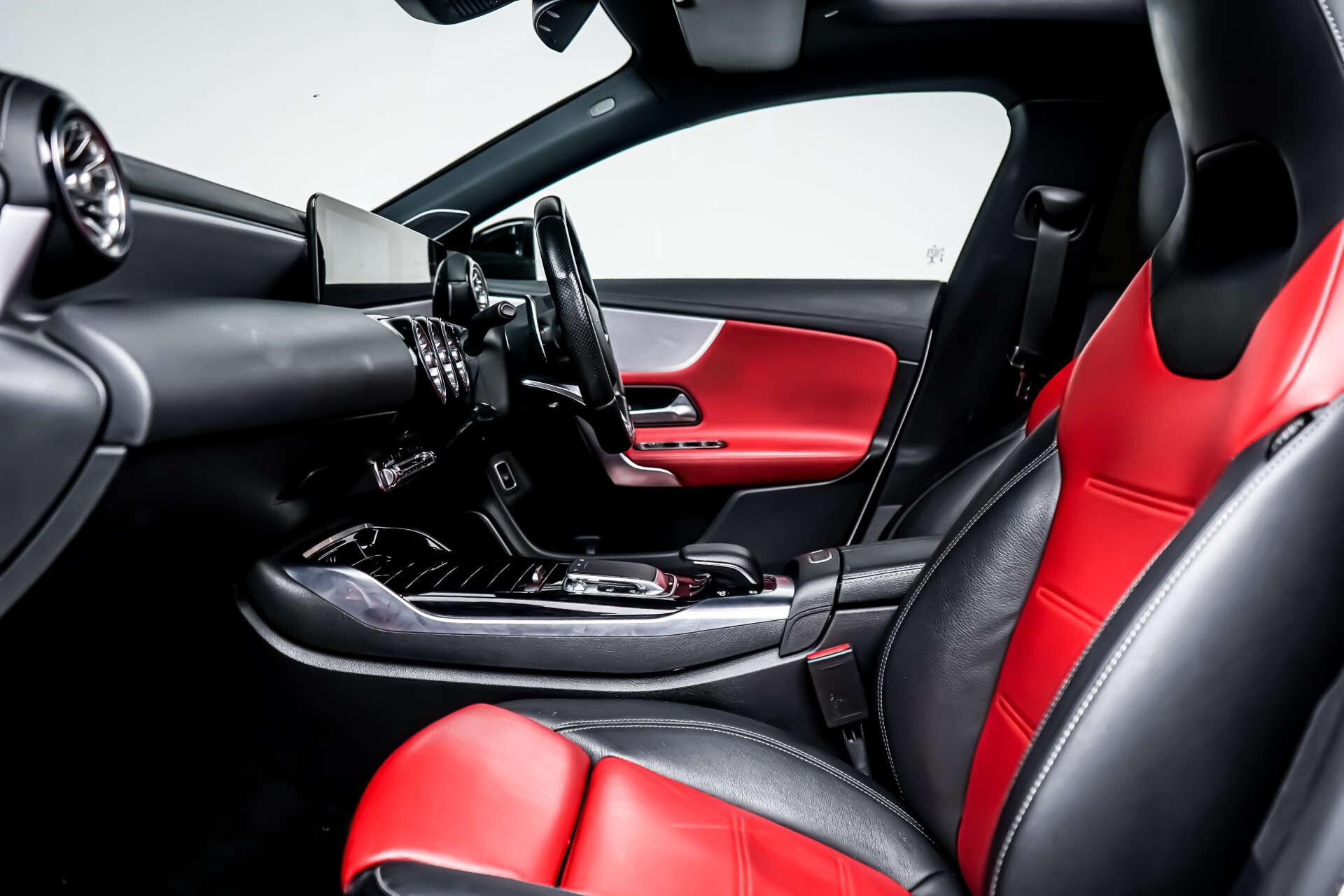 Mercedes-Benz CLA view 8