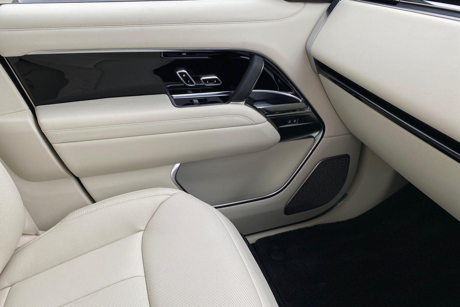 Land Rover Range Rover view 42