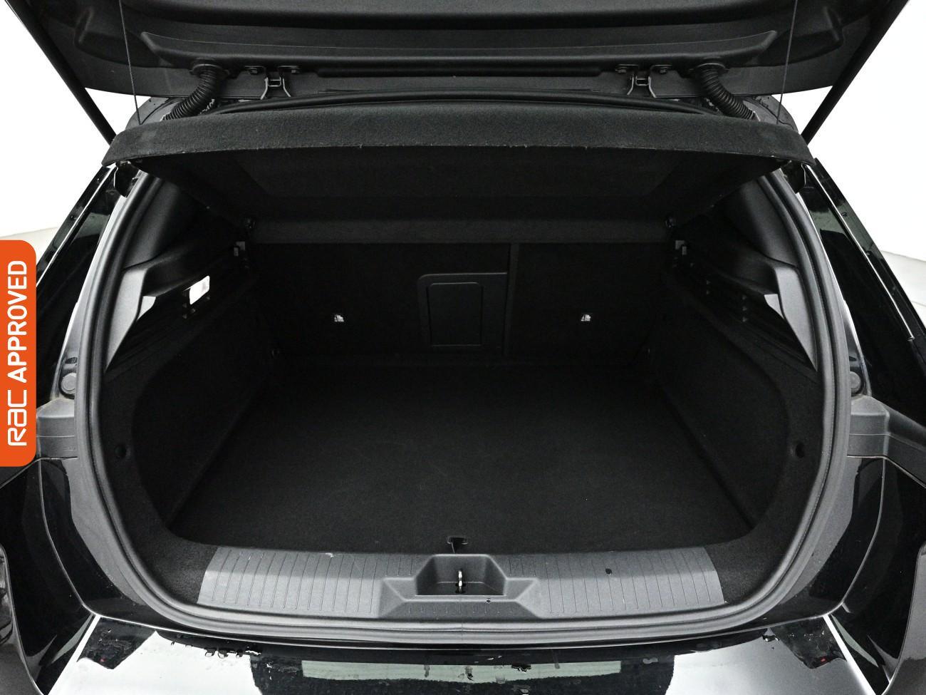 Vauxhall Astra Electric view 28