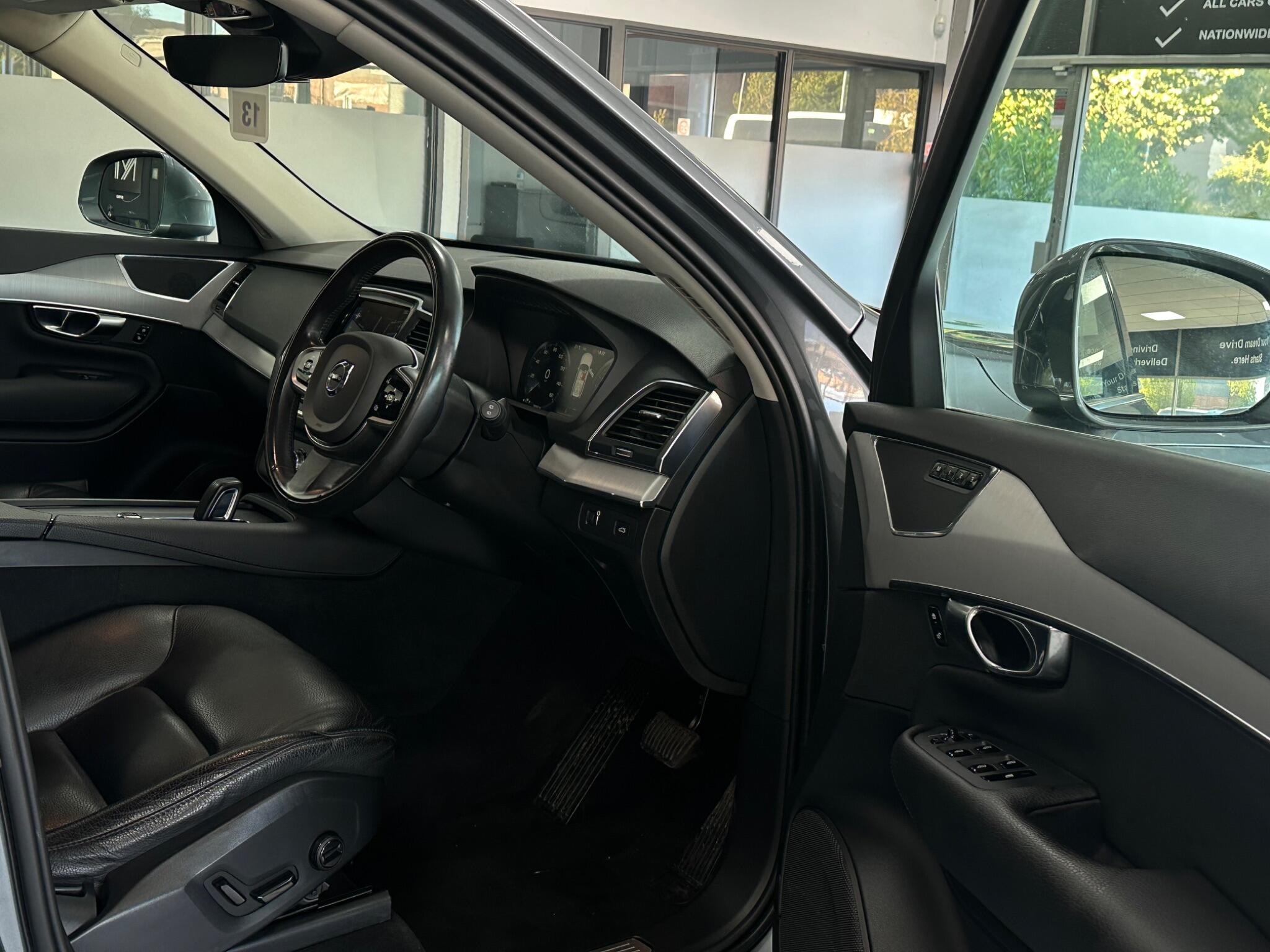 Volvo XC90 view 20