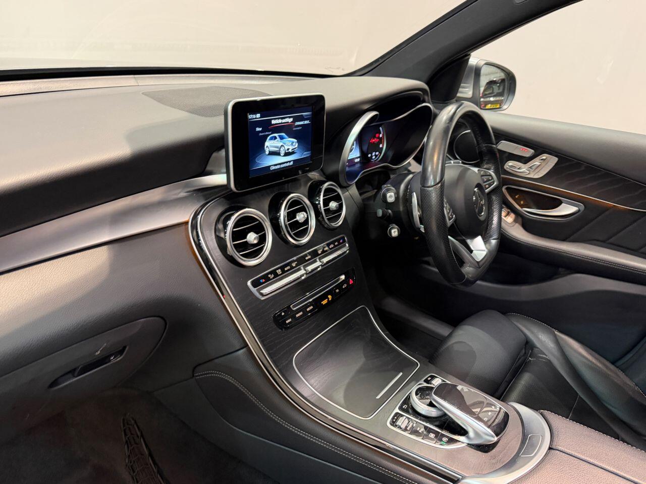Mercedes-Benz GLC view 35