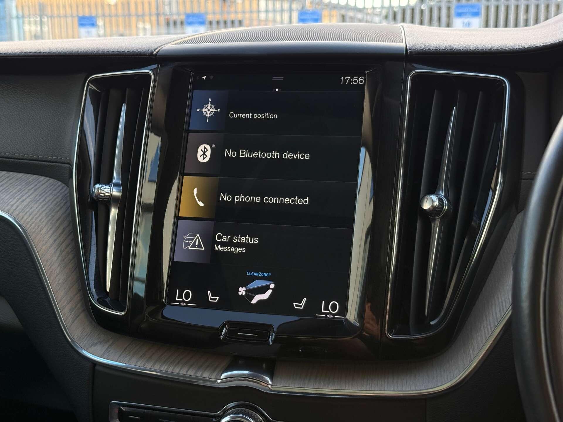 Volvo XC60 view 35