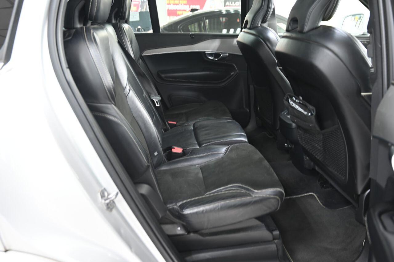 Volvo XC90 view 17