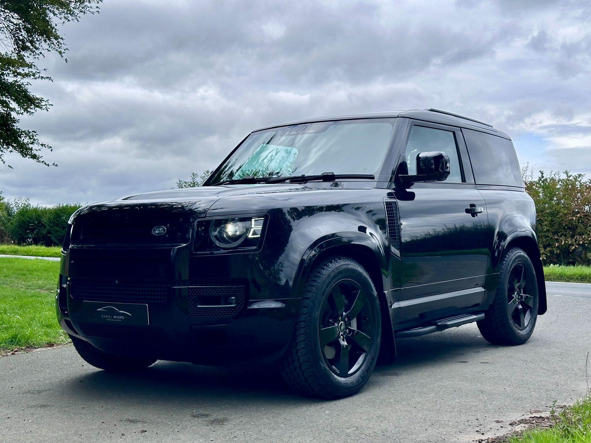 Land Rover Defender 90 view 50
