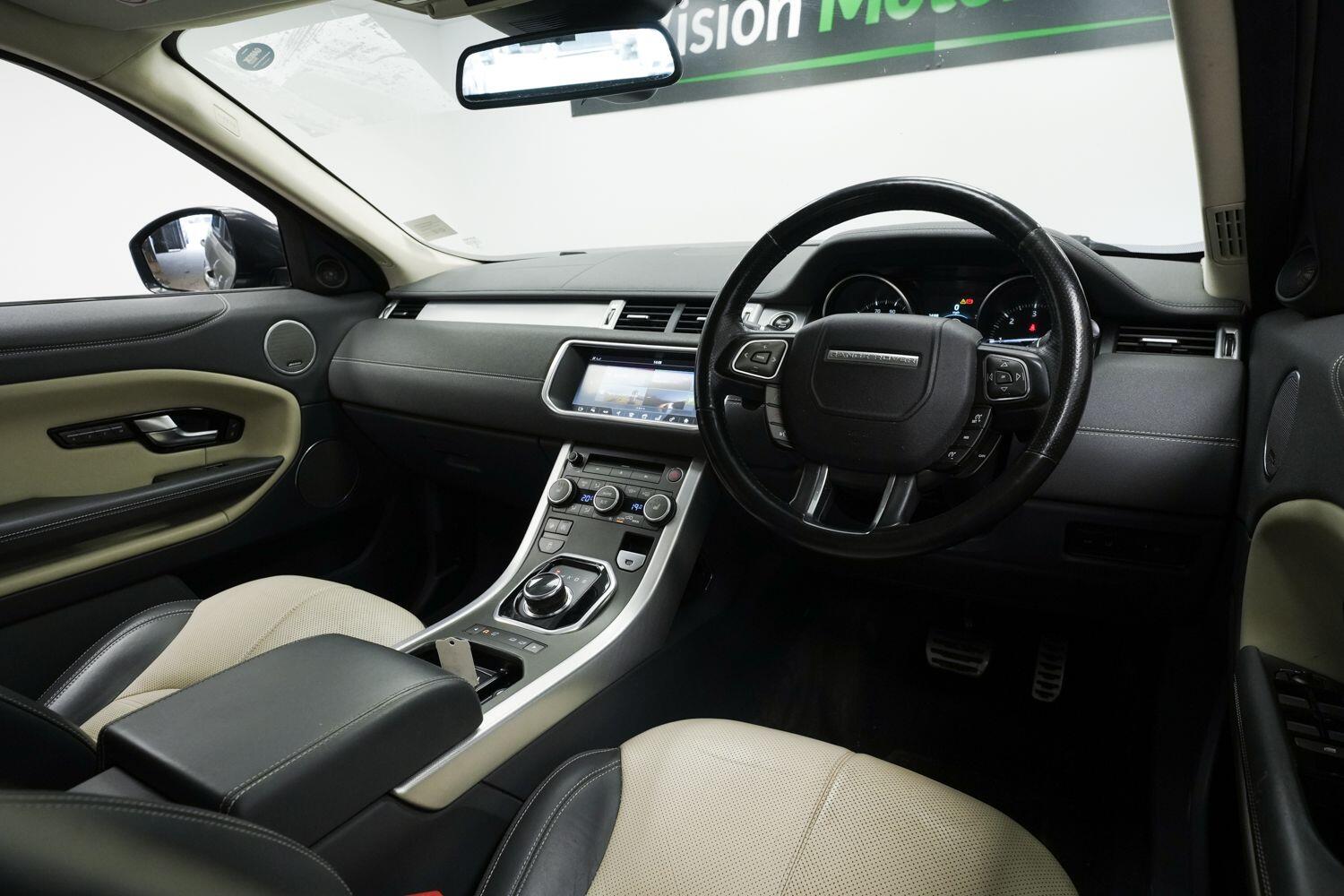 Land Rover Range Rover Evoque view 5