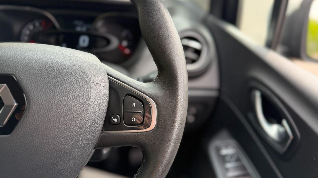 Renault Captur view 18