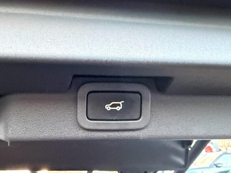 Land Rover Discovery 3 view 75