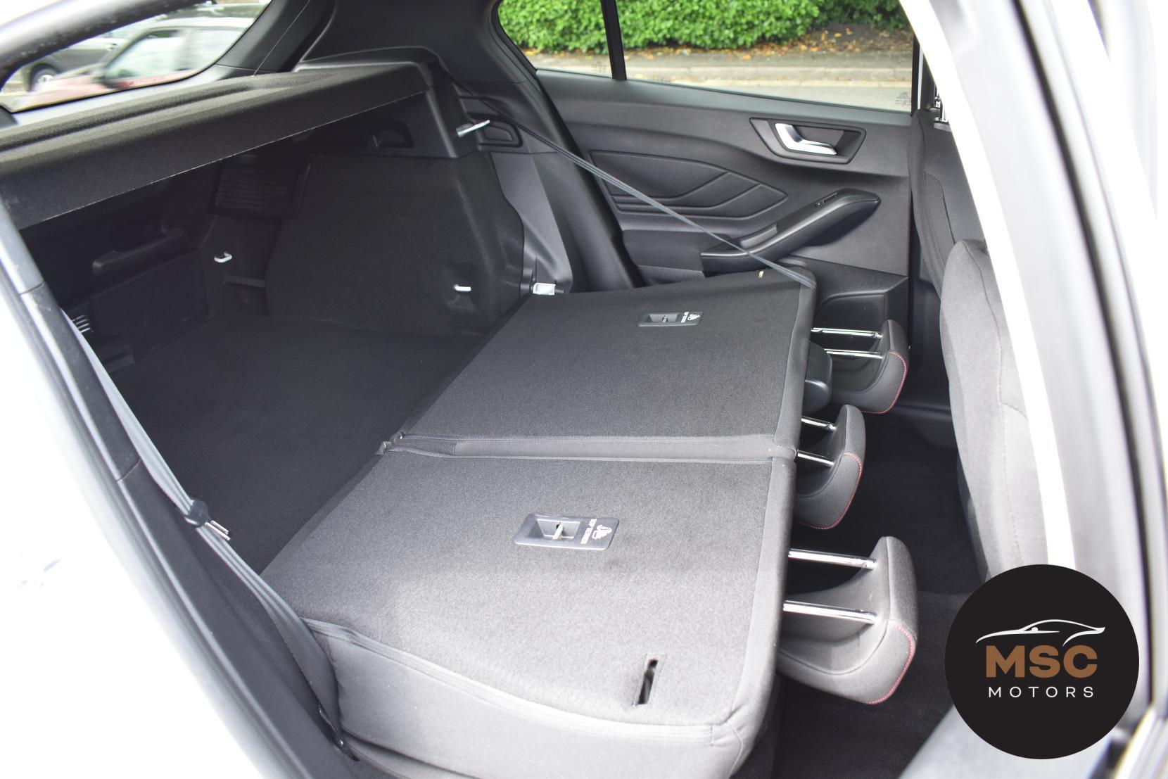 Ford Focus view 37