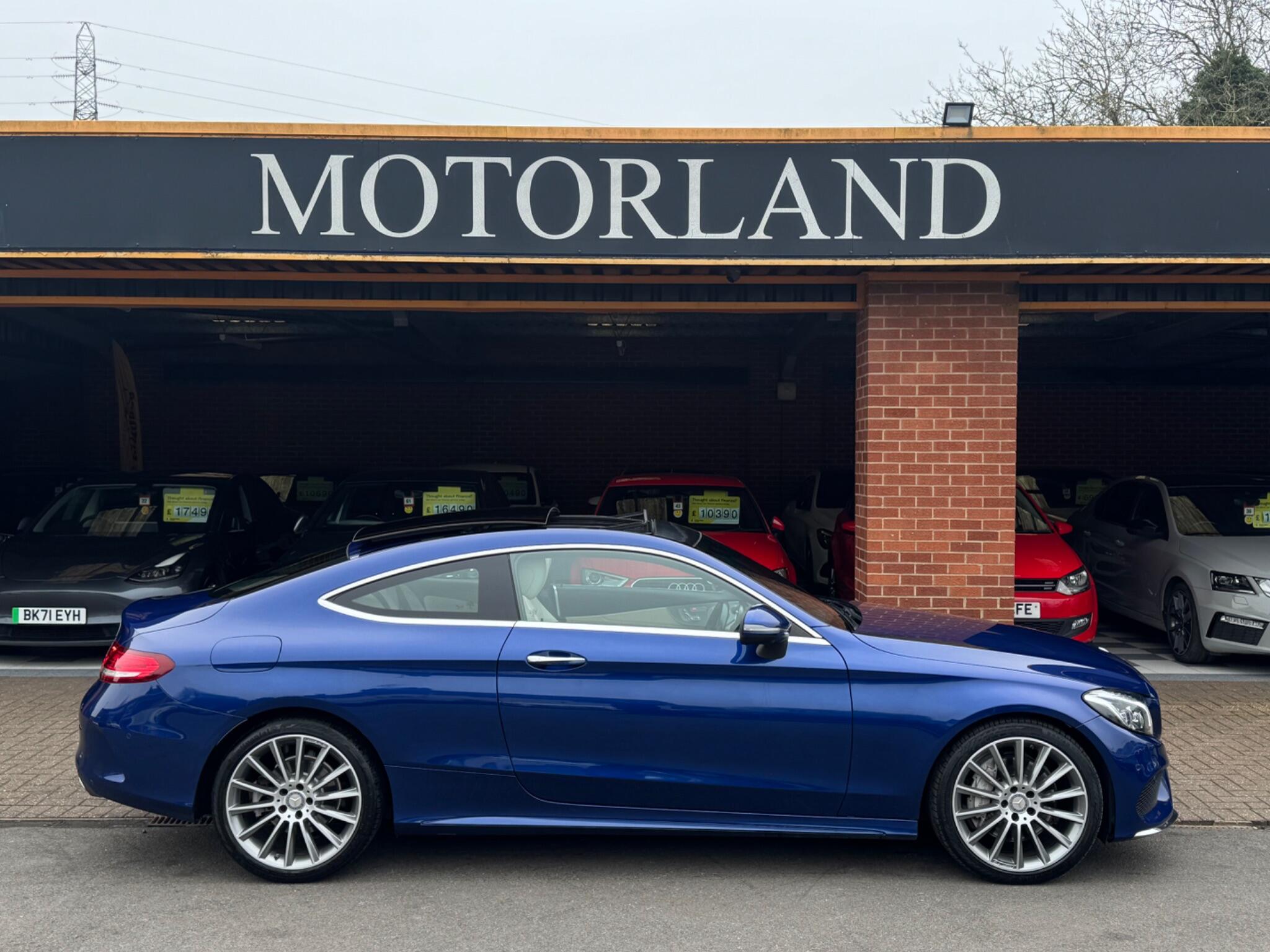 Mercedes-Benz C Class view 5