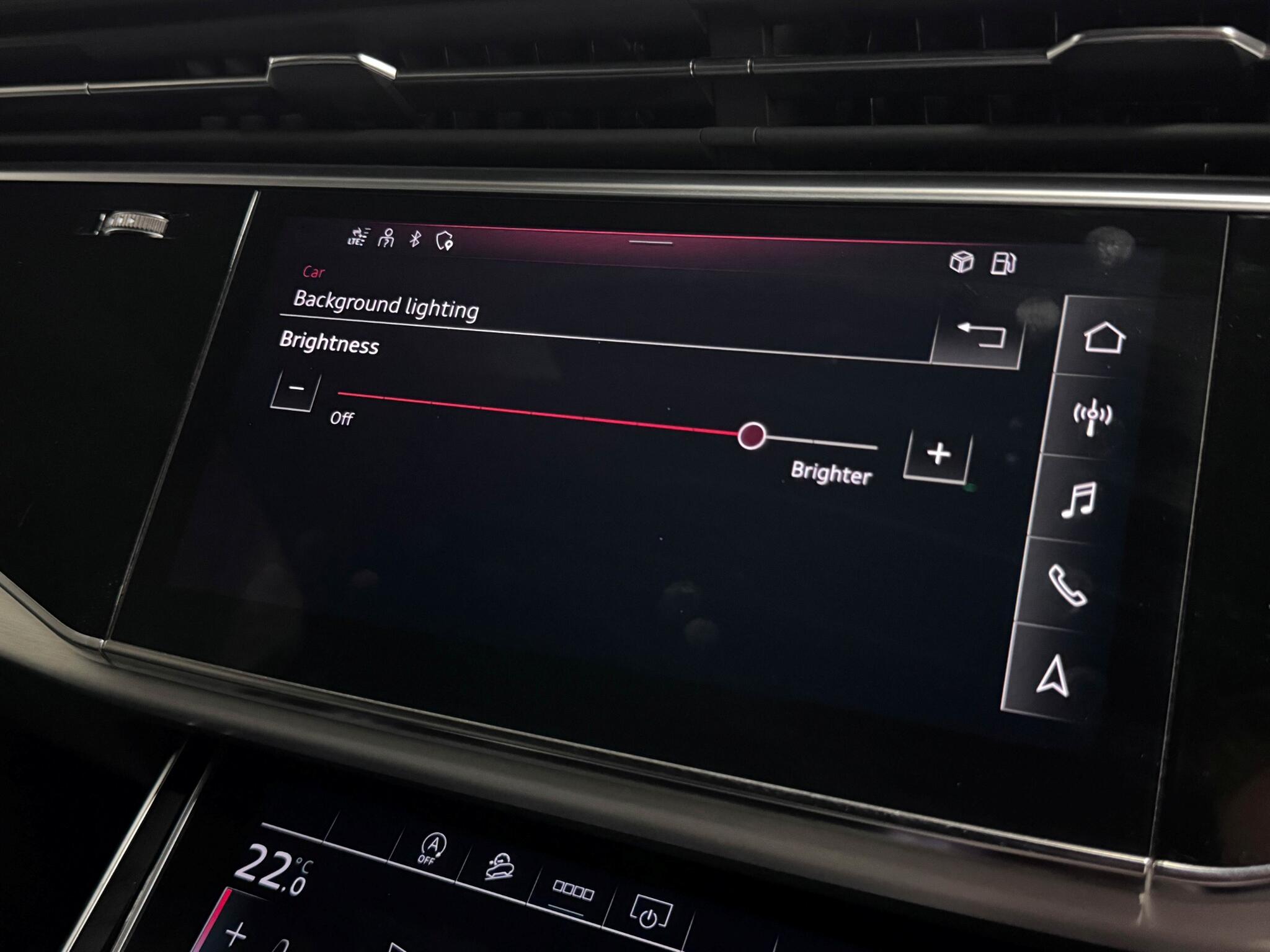 Audi Q7 view 48
