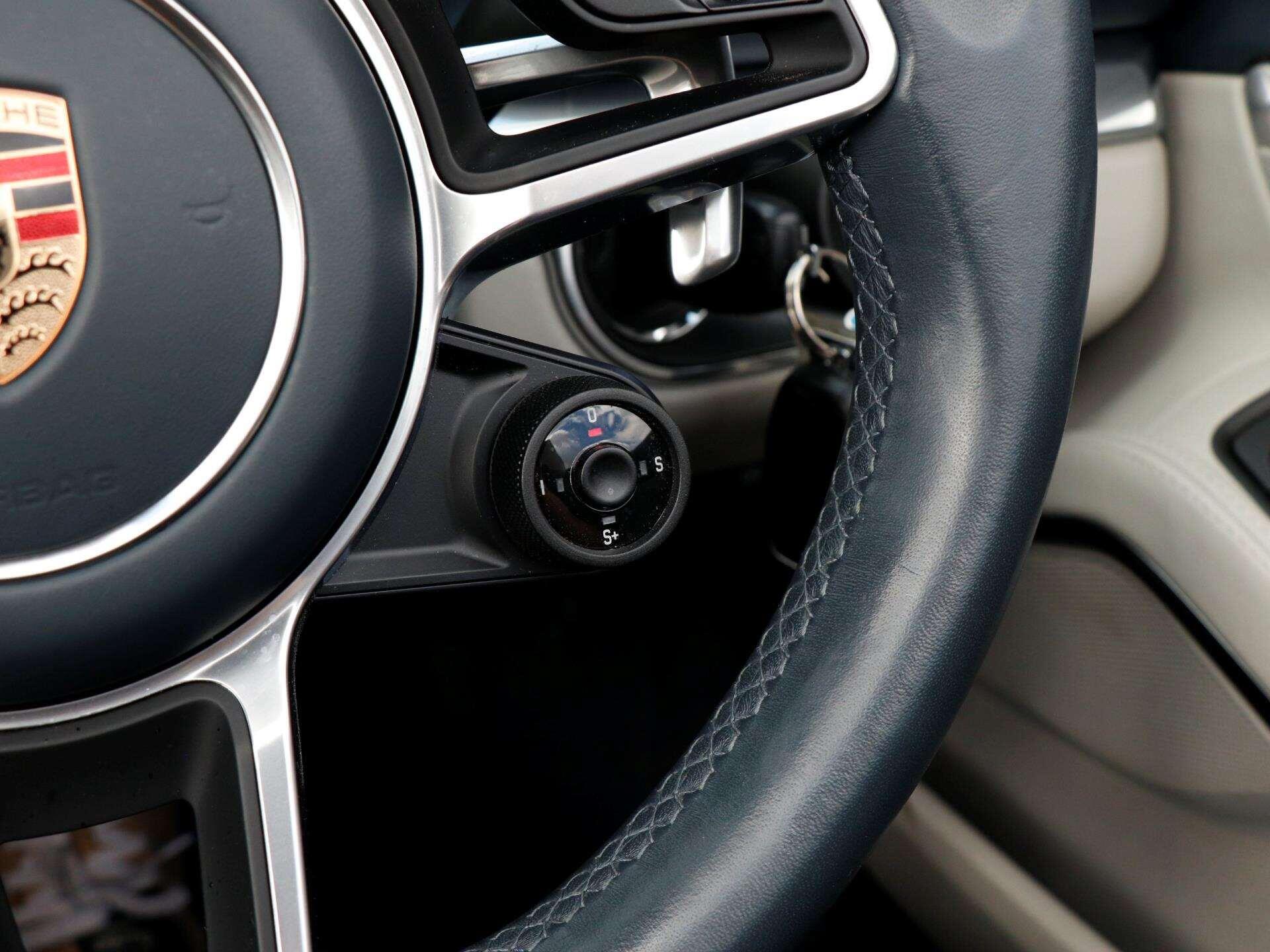 Porsche Boxster view 20