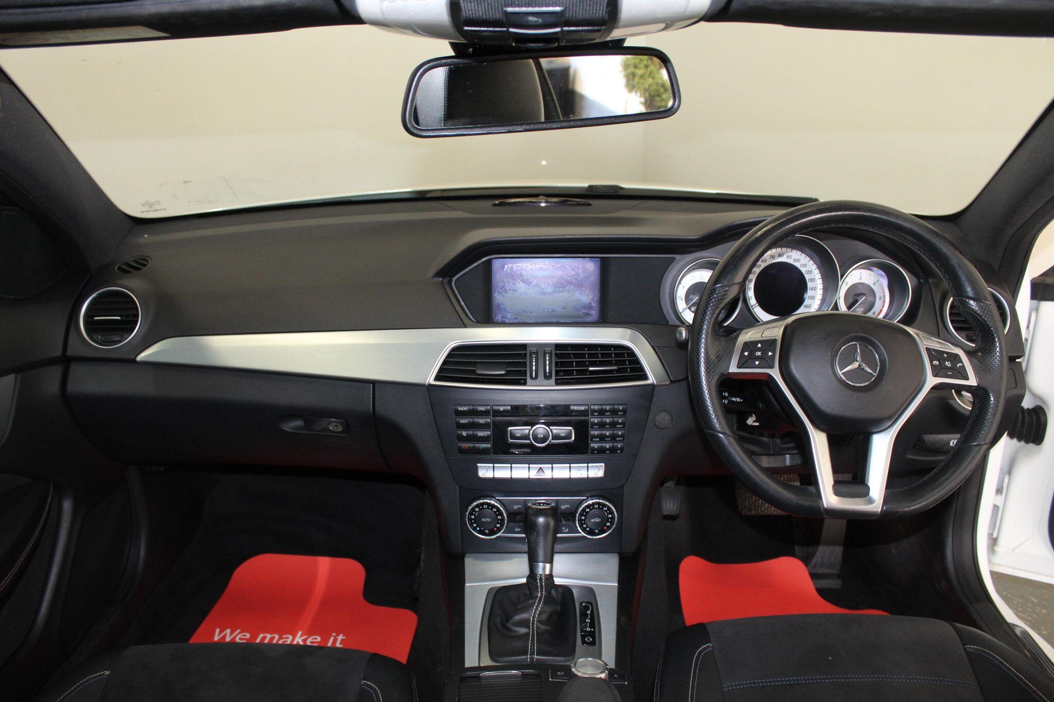 Mercedes-Benz C-Class view 31