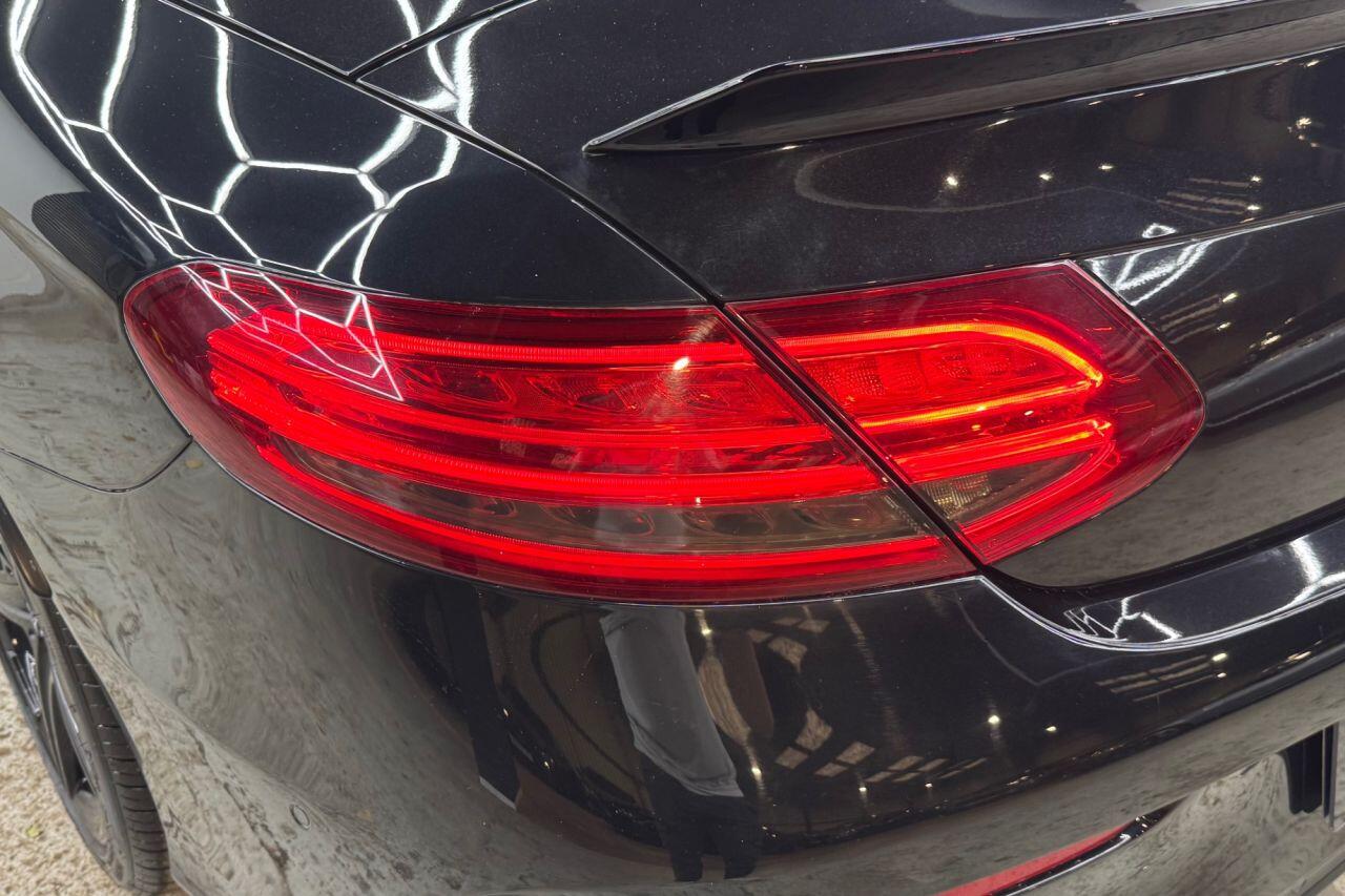Mercedes-Benz C-Class view 39