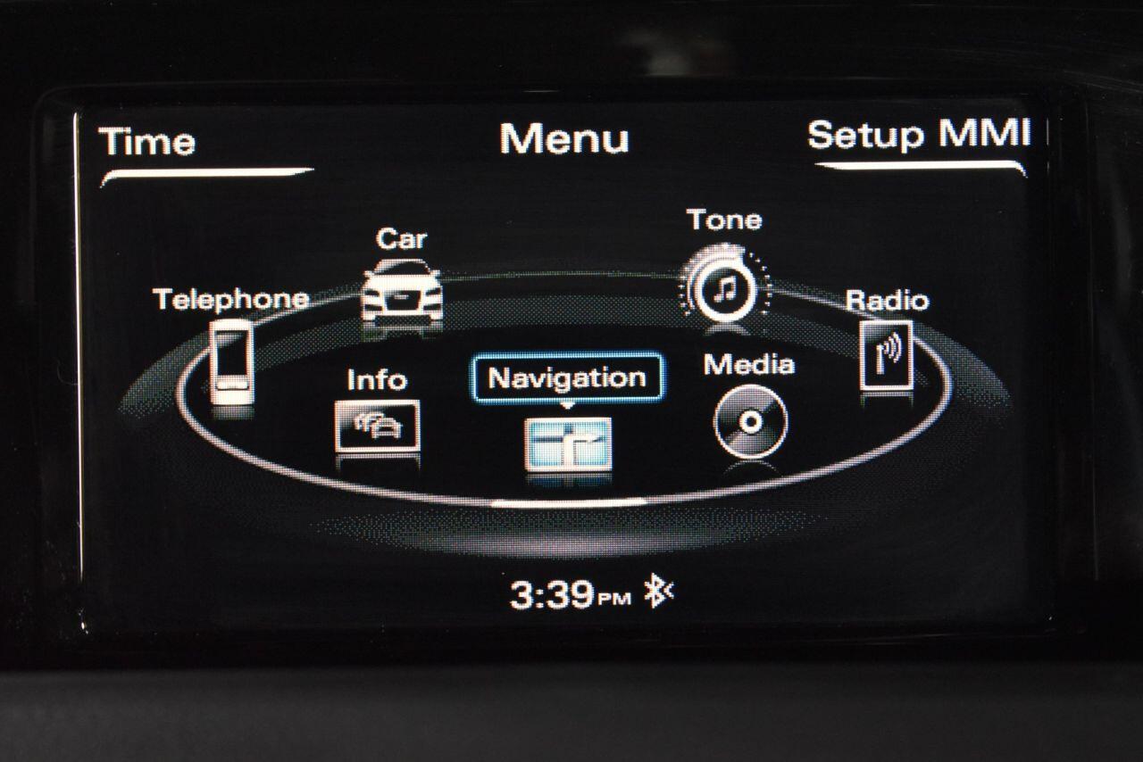 Audi Q3 view 28