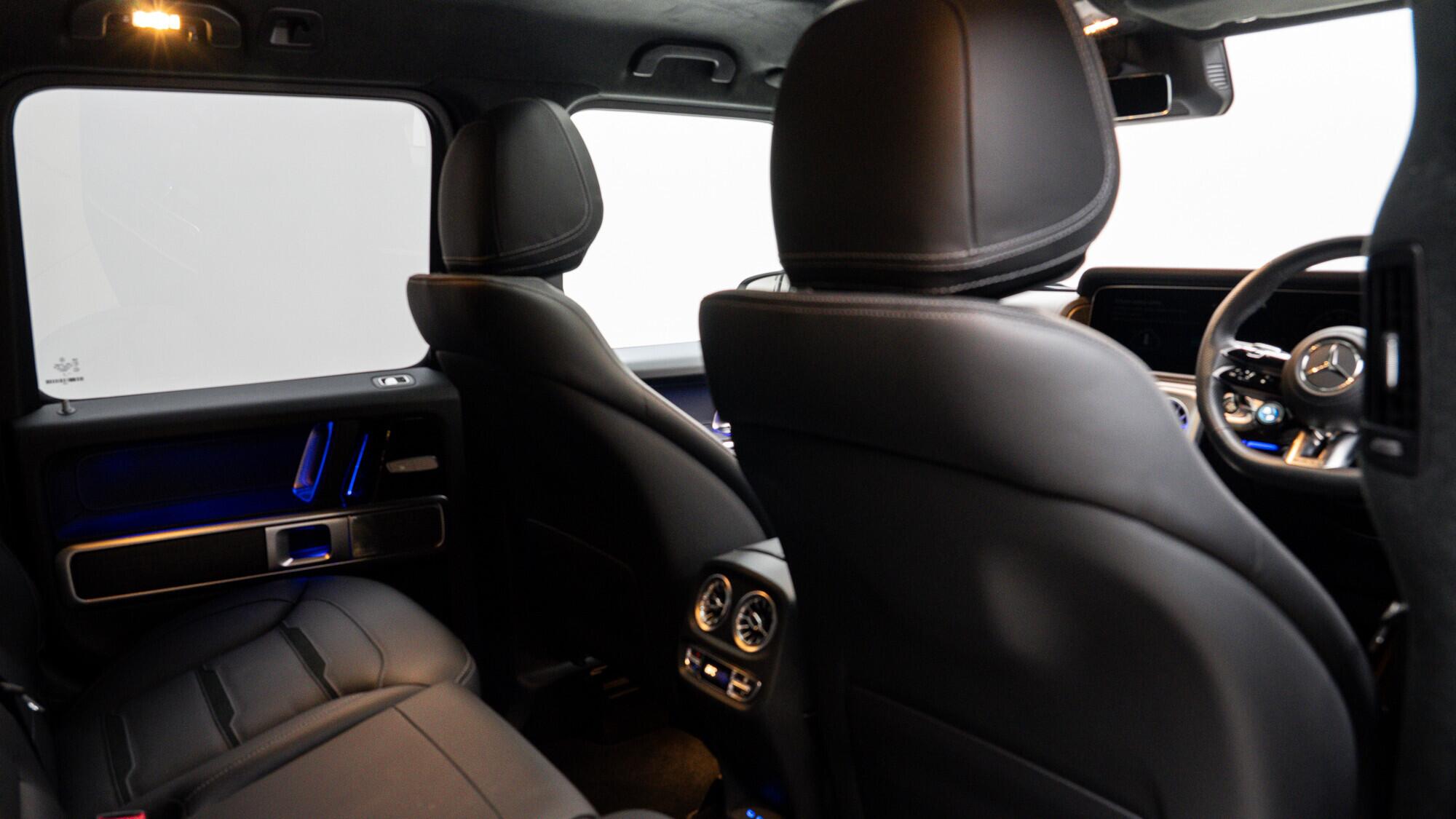 Mercedes-Benz G-Class view 19