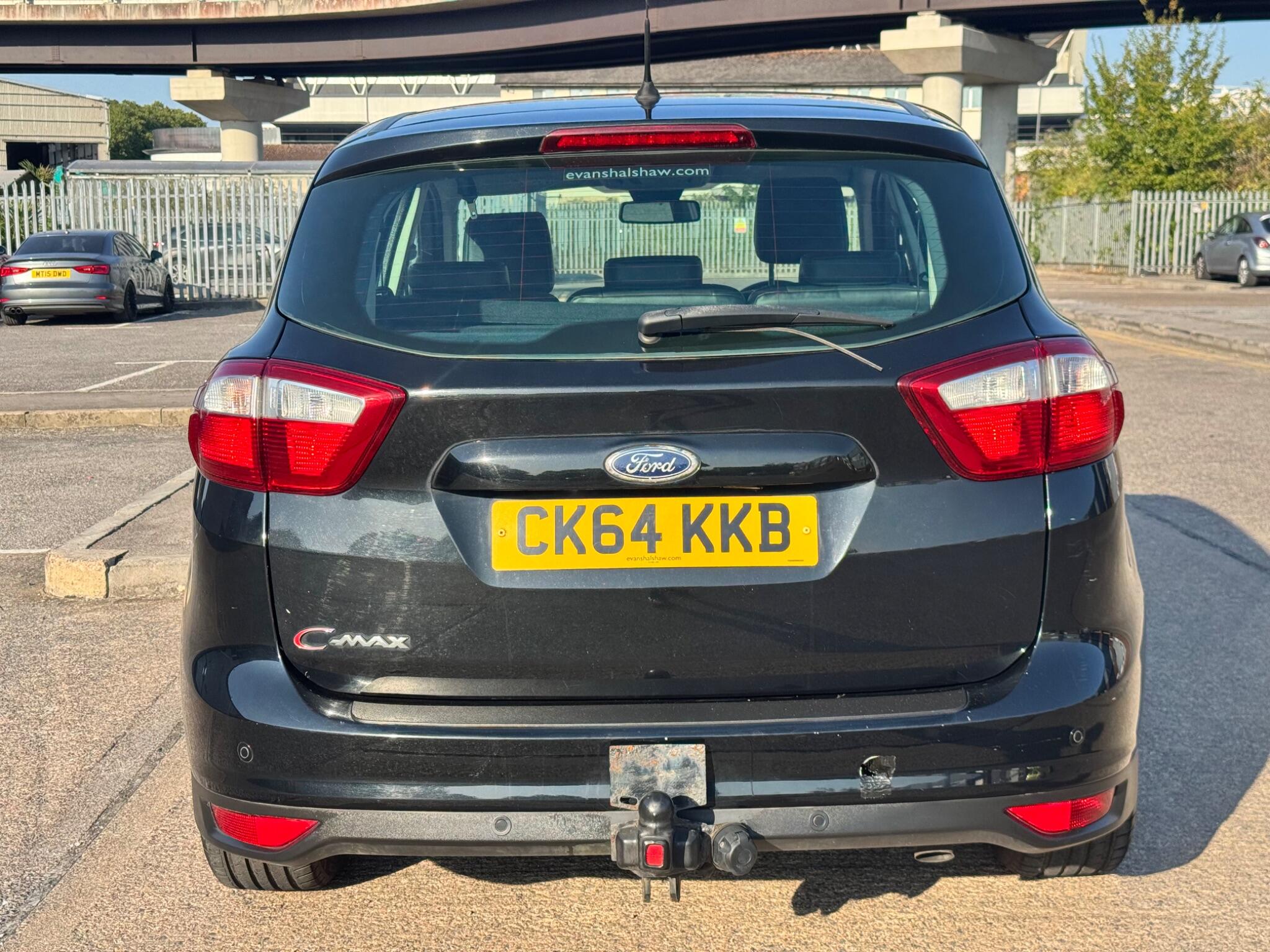 Ford C-Max view 13