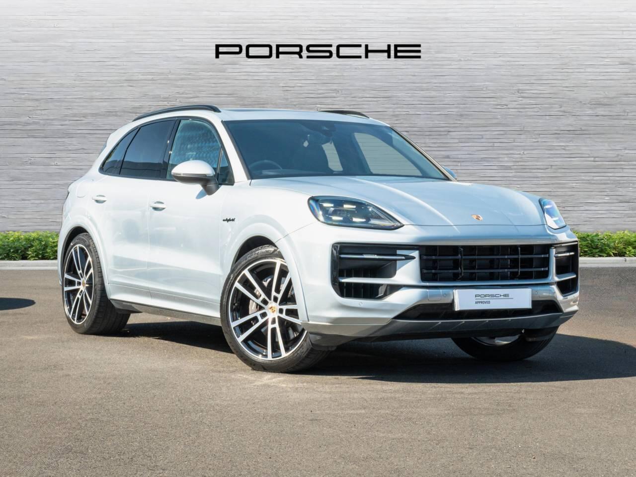 2024 Porsche Cayenne in Silver for sale