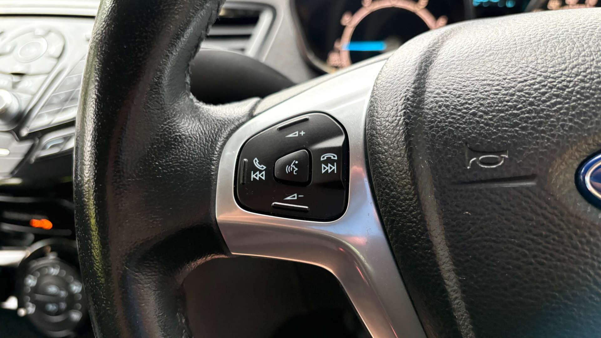 Ford Fiesta view 17