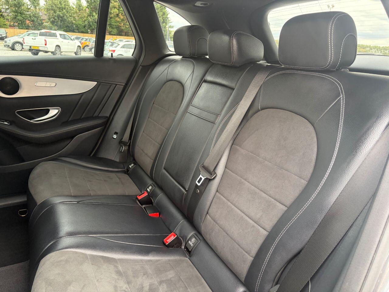 Mercedes-Benz GLC view 24