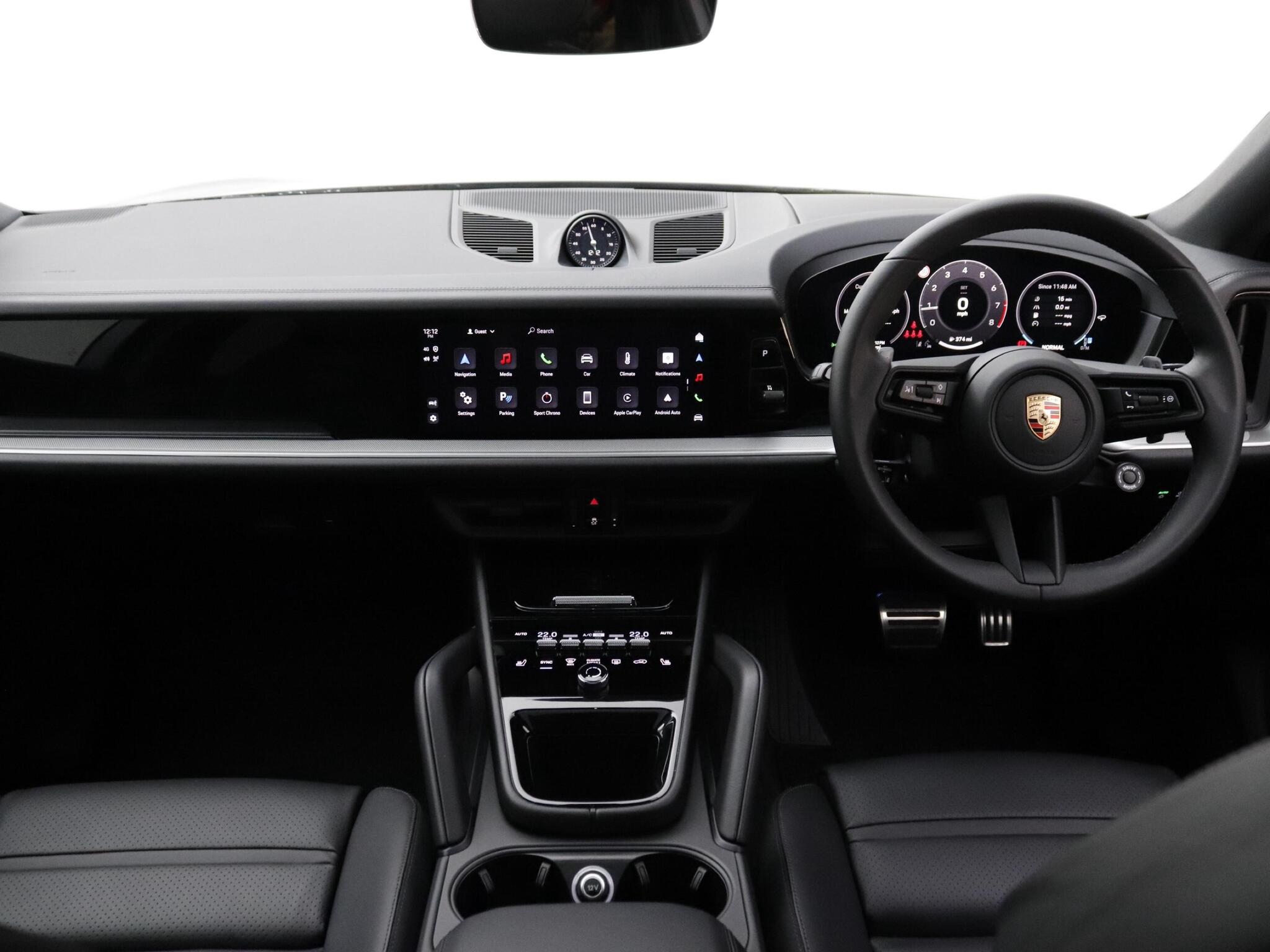 Porsche Cayenne view 11