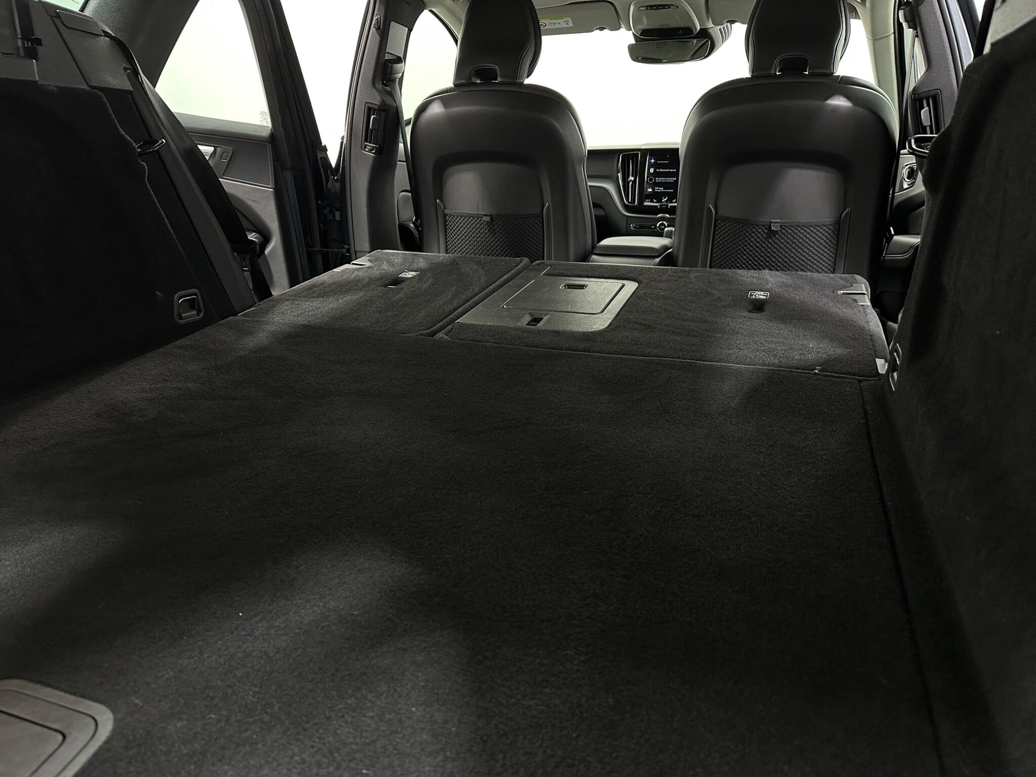 Volvo XC60 view 45