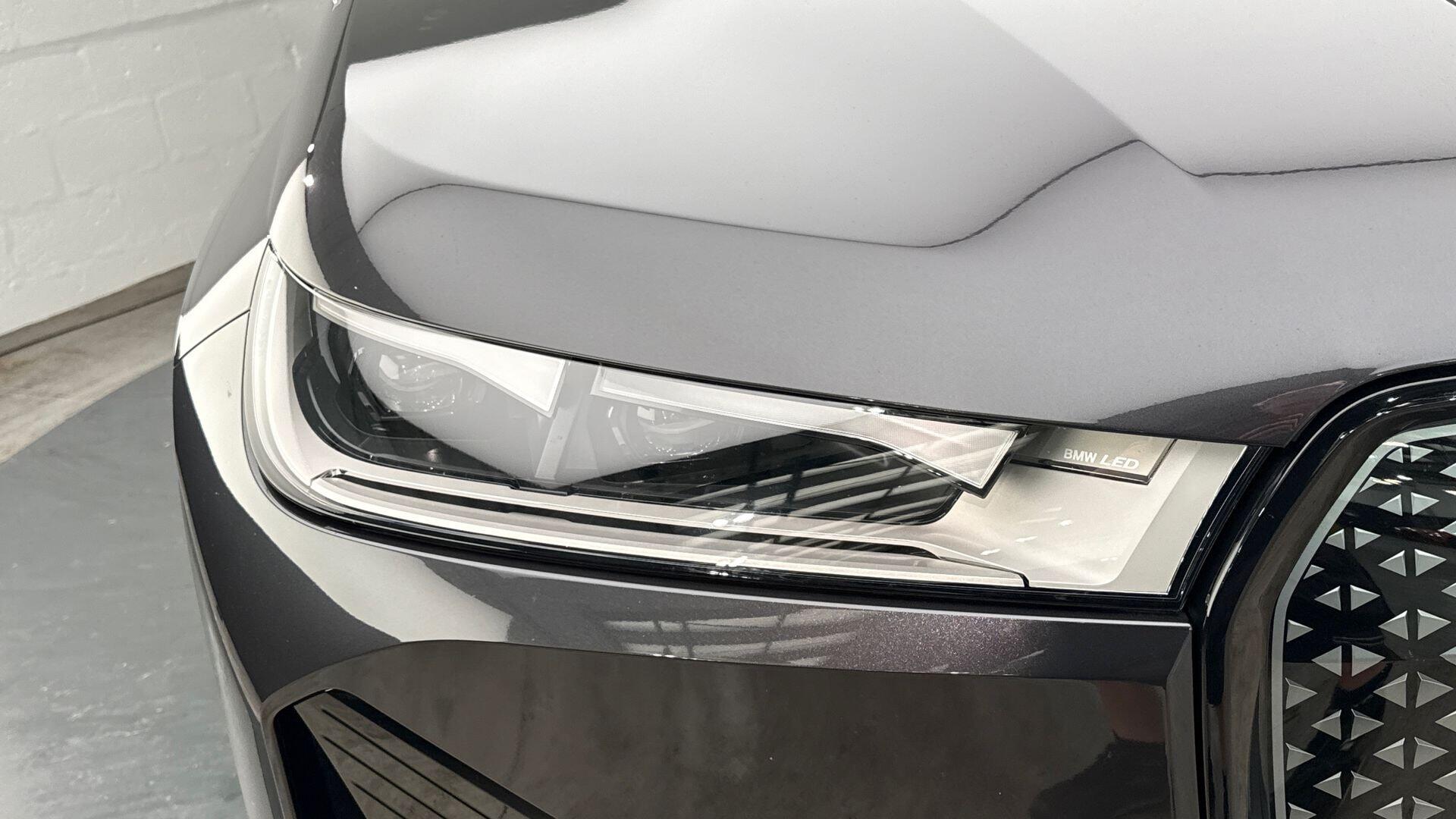 BMW Ix view 24