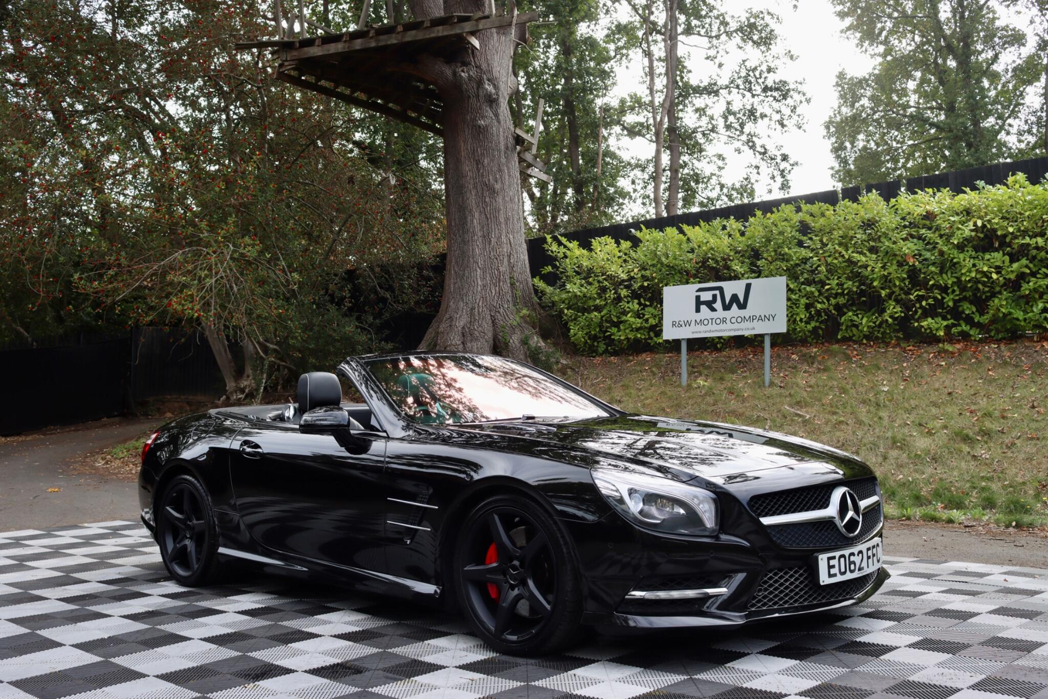 Mercedes-Benz SL view 43