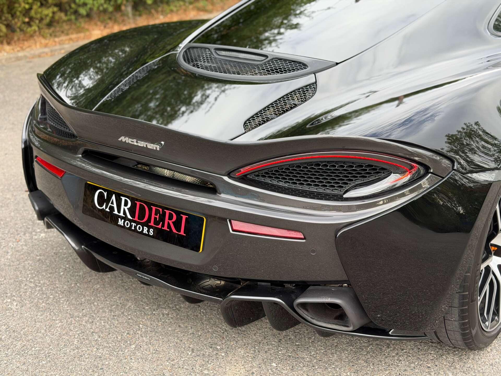 McLaren 570GT view 24