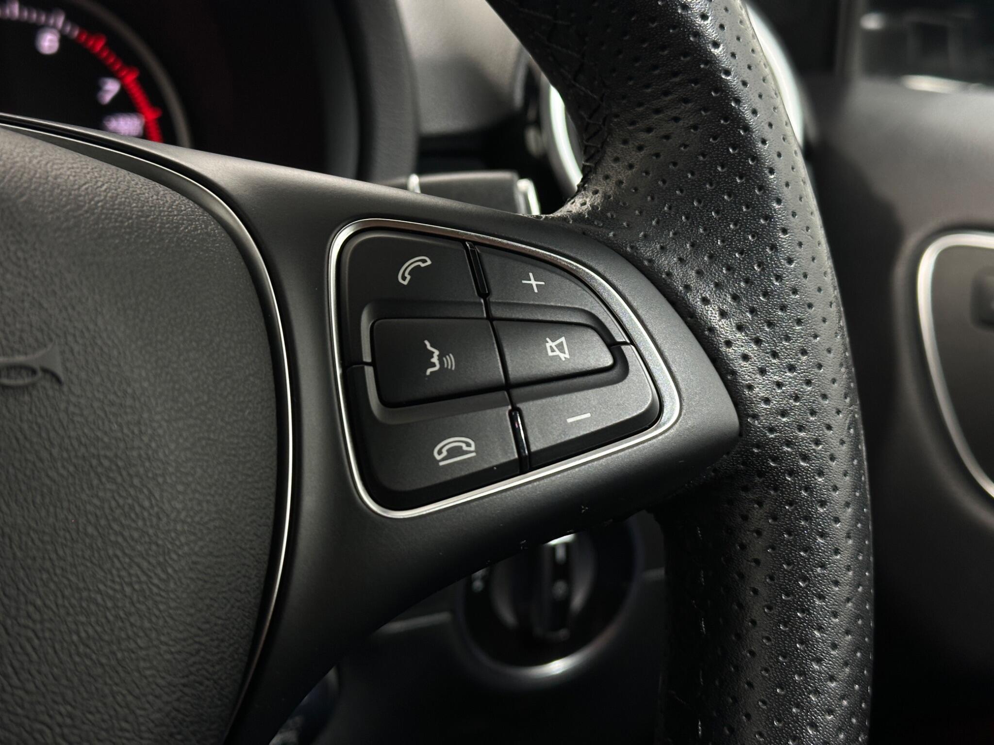 Mercedes-Benz B Class view 15