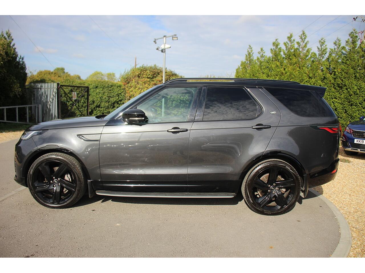 Land Rover Discovery view 8