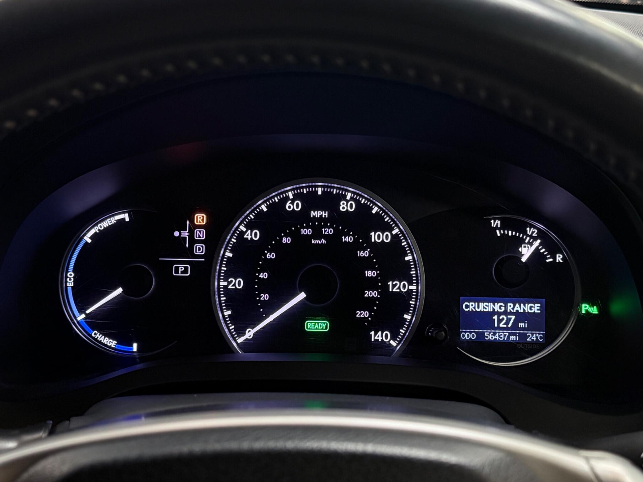 Lexus CT view 14