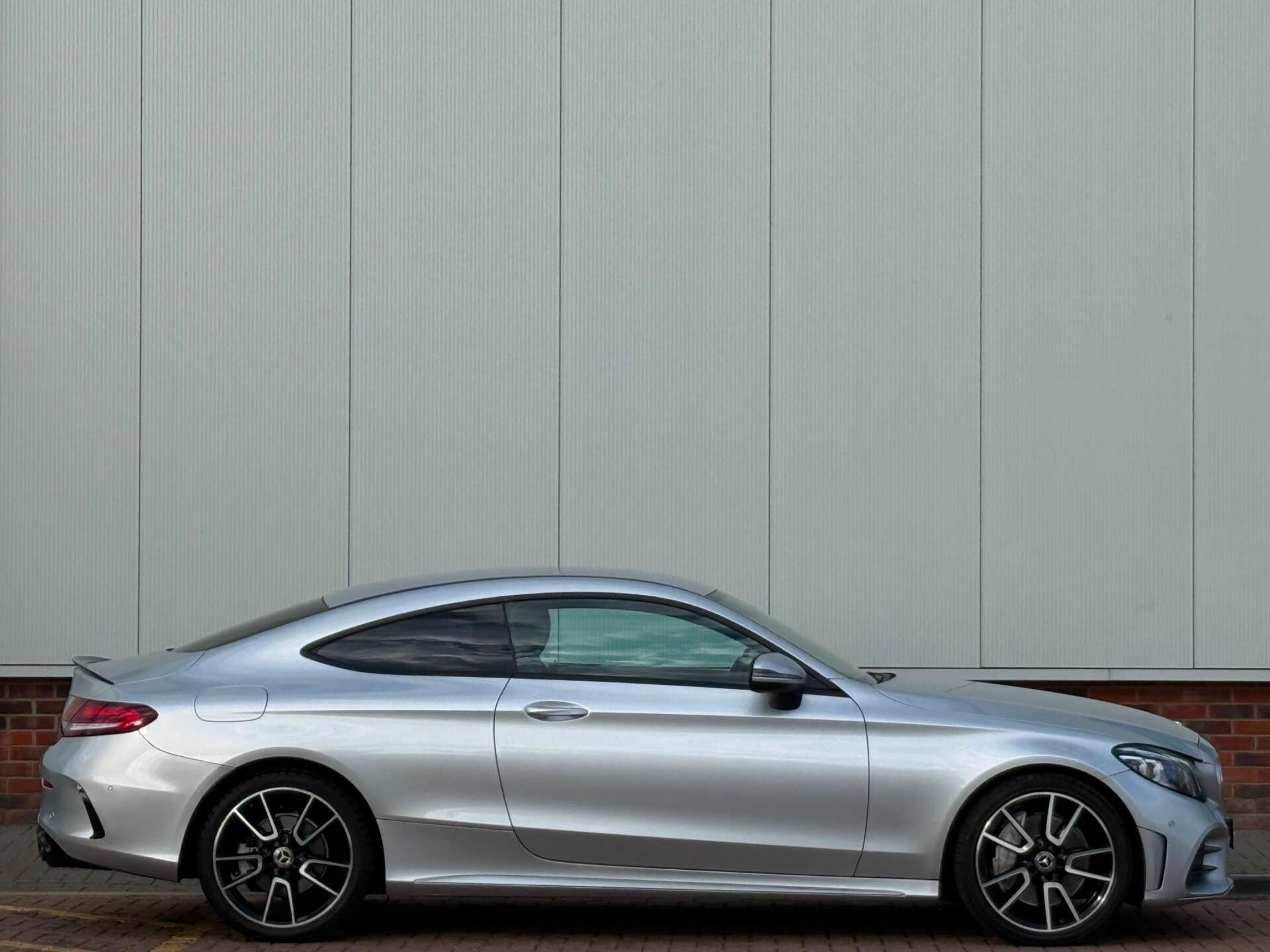 Mercedes-Benz C Class view 9