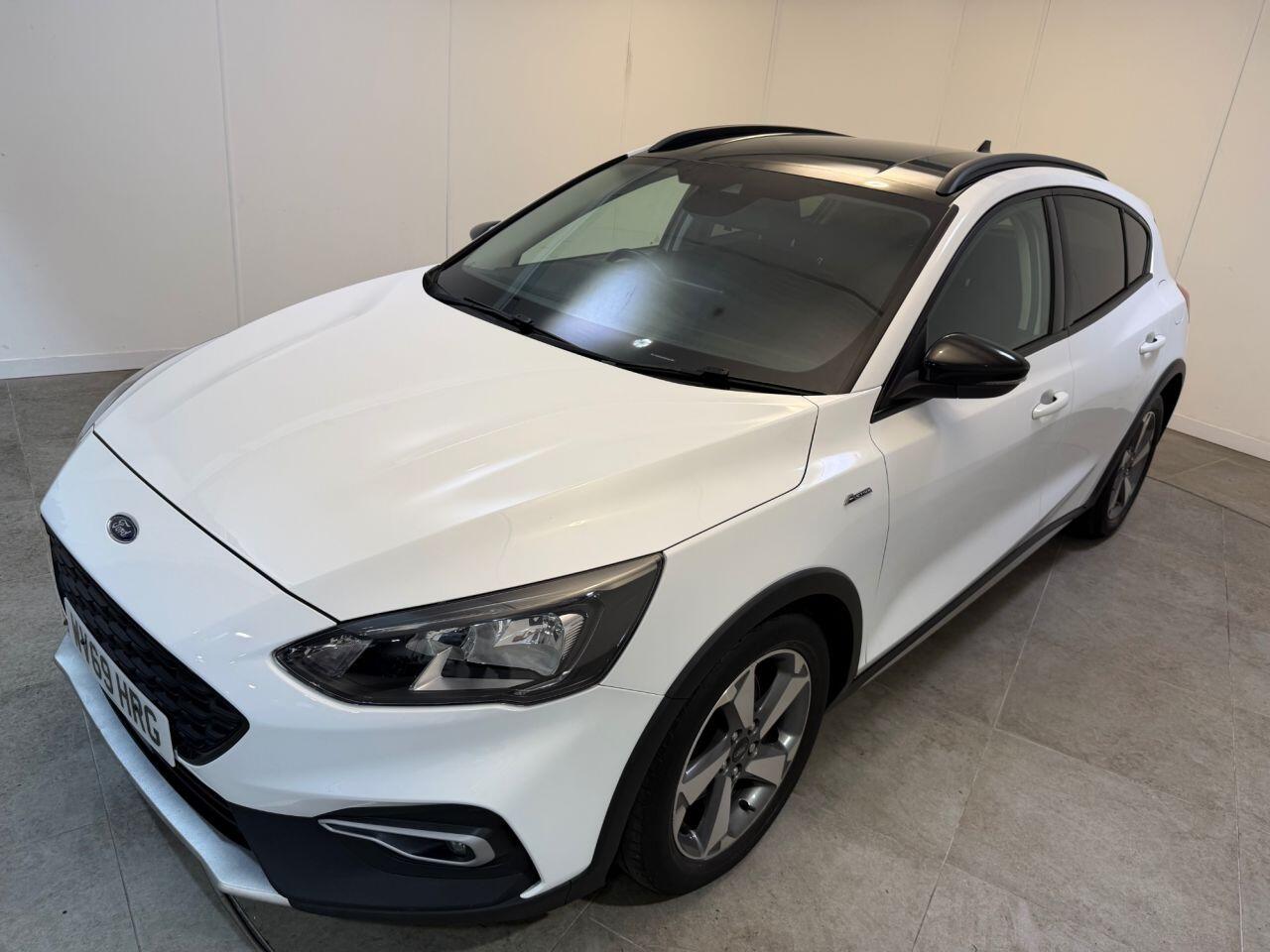 Ford Focus view 6